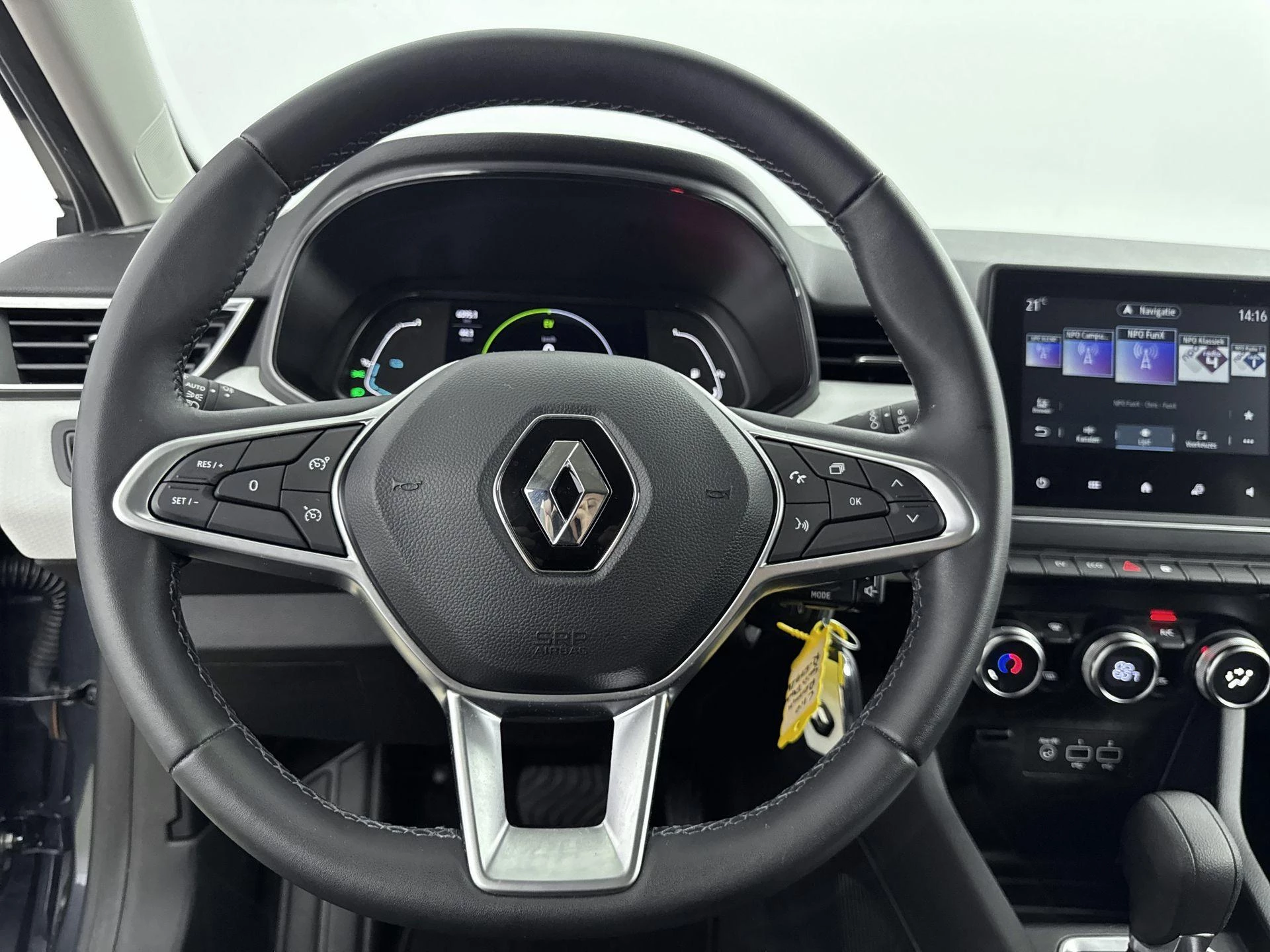 Renault-Clio-image-9