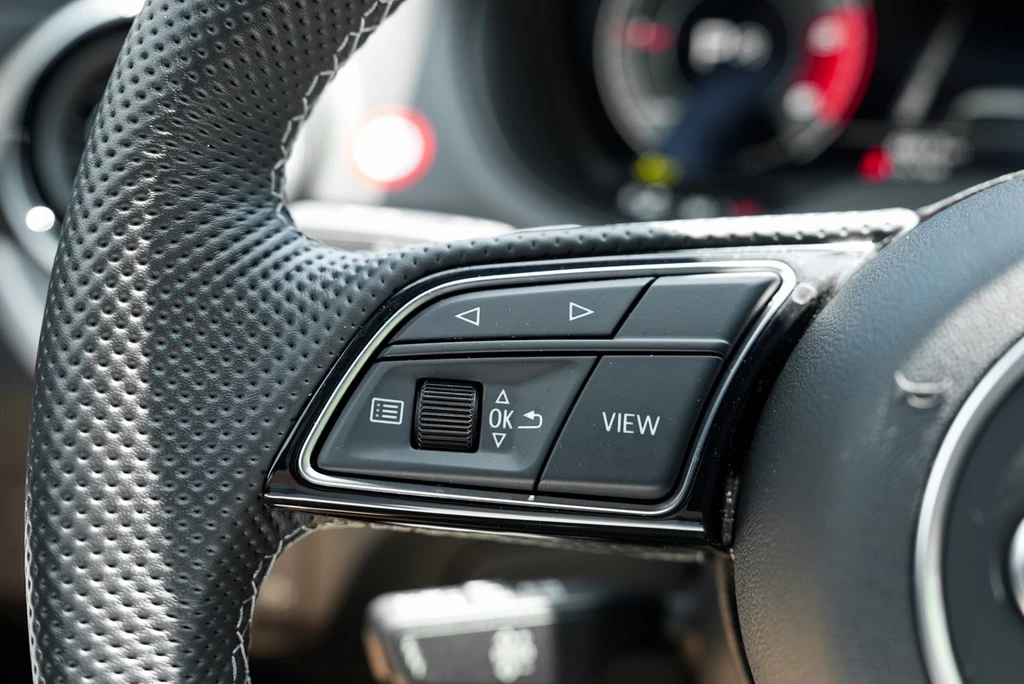 Audi Q2 35 TDI S line s-tronic GRA Virtual Kamera