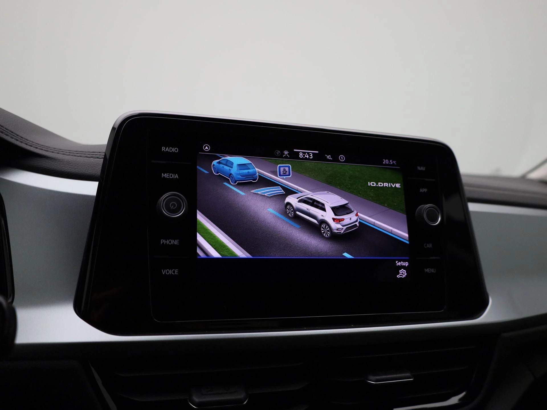 Volkswagen-T-Roc-image-27