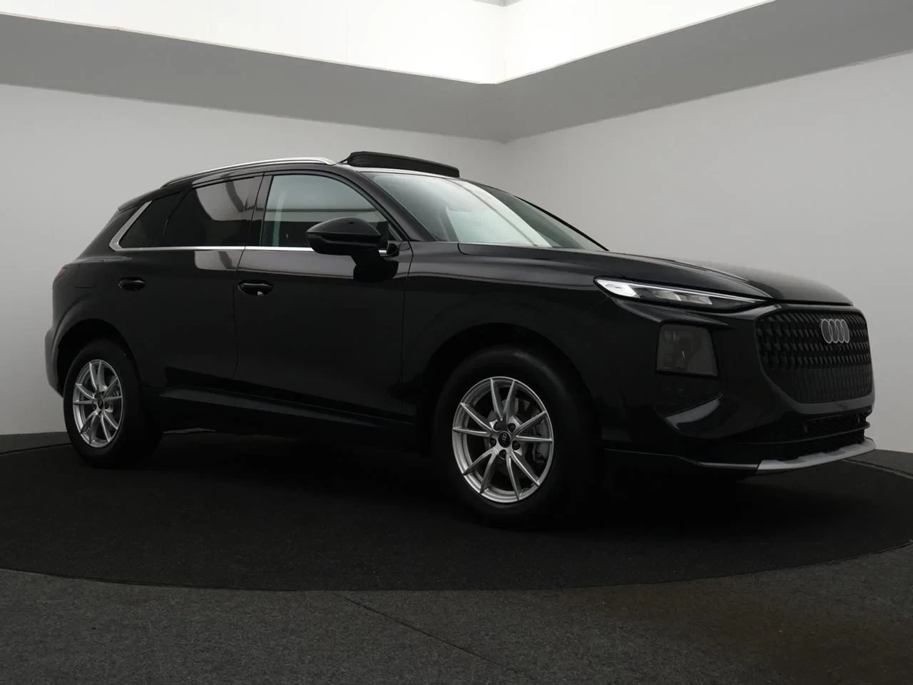 Audi-Q3-image-5