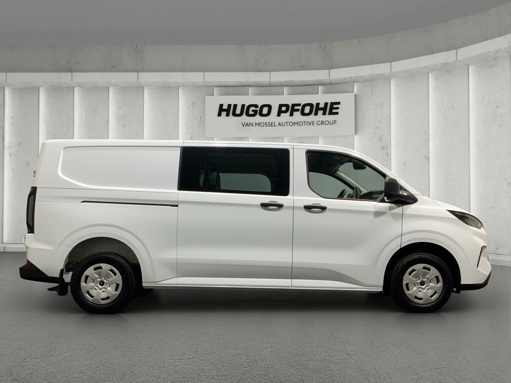 Ford-Transit Custom-image-5