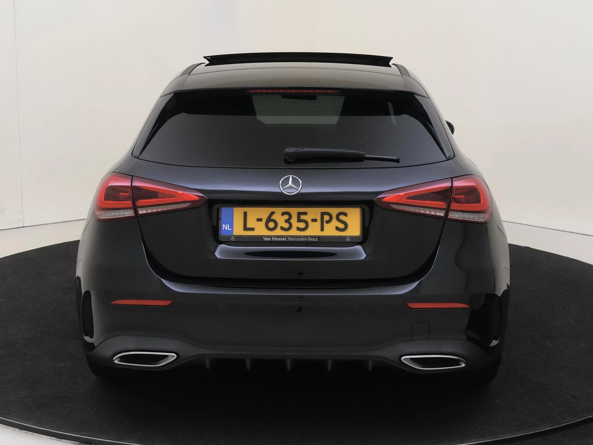 Mercedes-Benz-A-Klasse-image-6