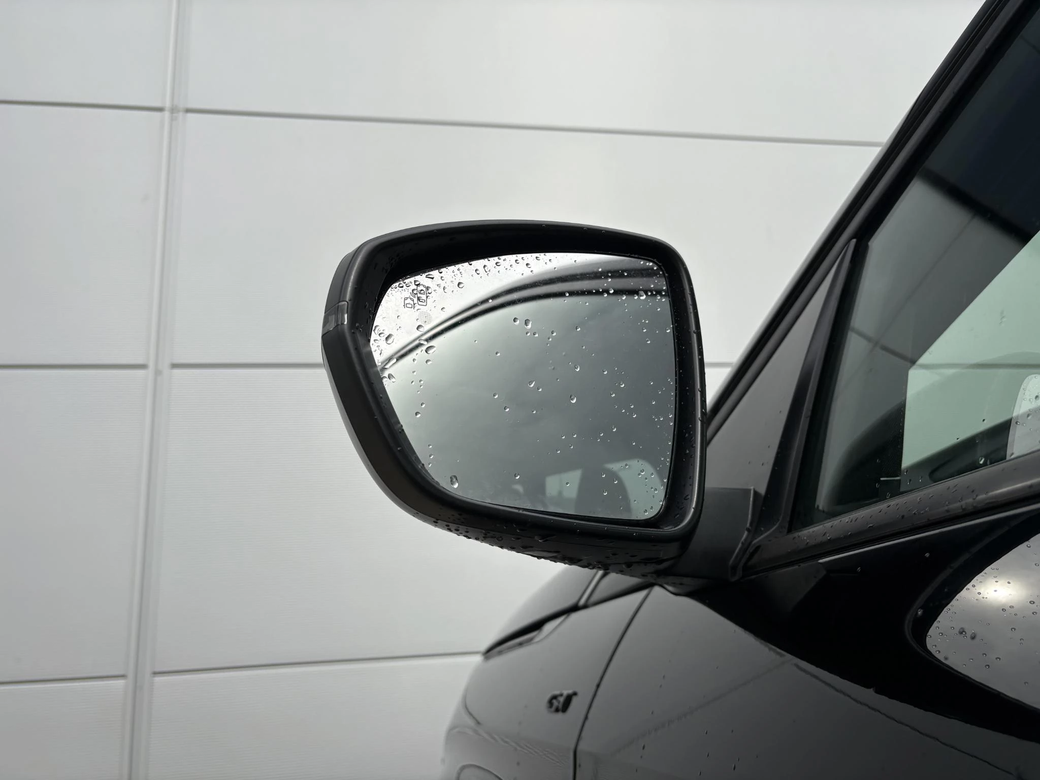 Peugeot-5008-image-32
