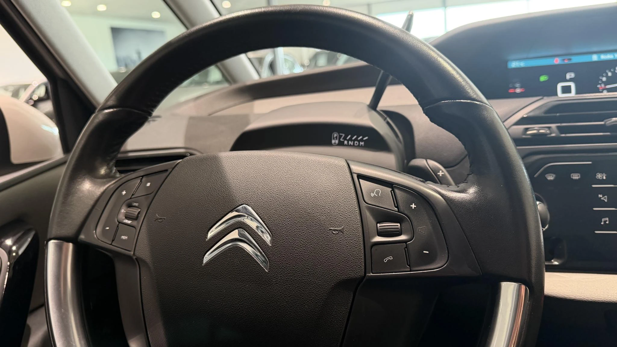 Citroën-Grand C4 Spacetourer-image-19