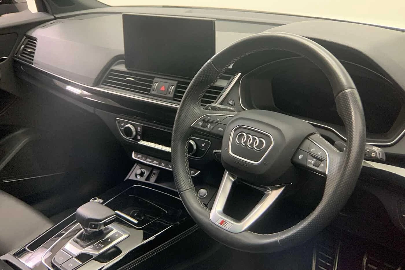 Audi-Q5-image-5