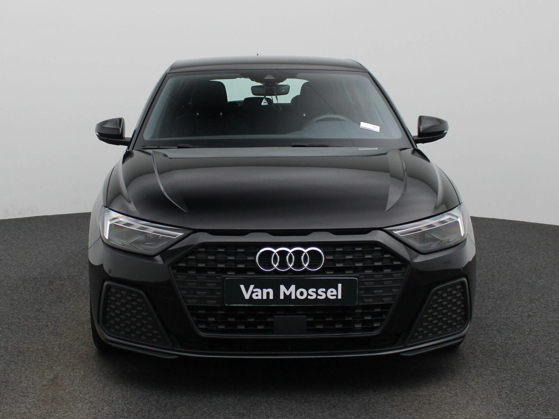 Audi-A1 Sportback-image-2