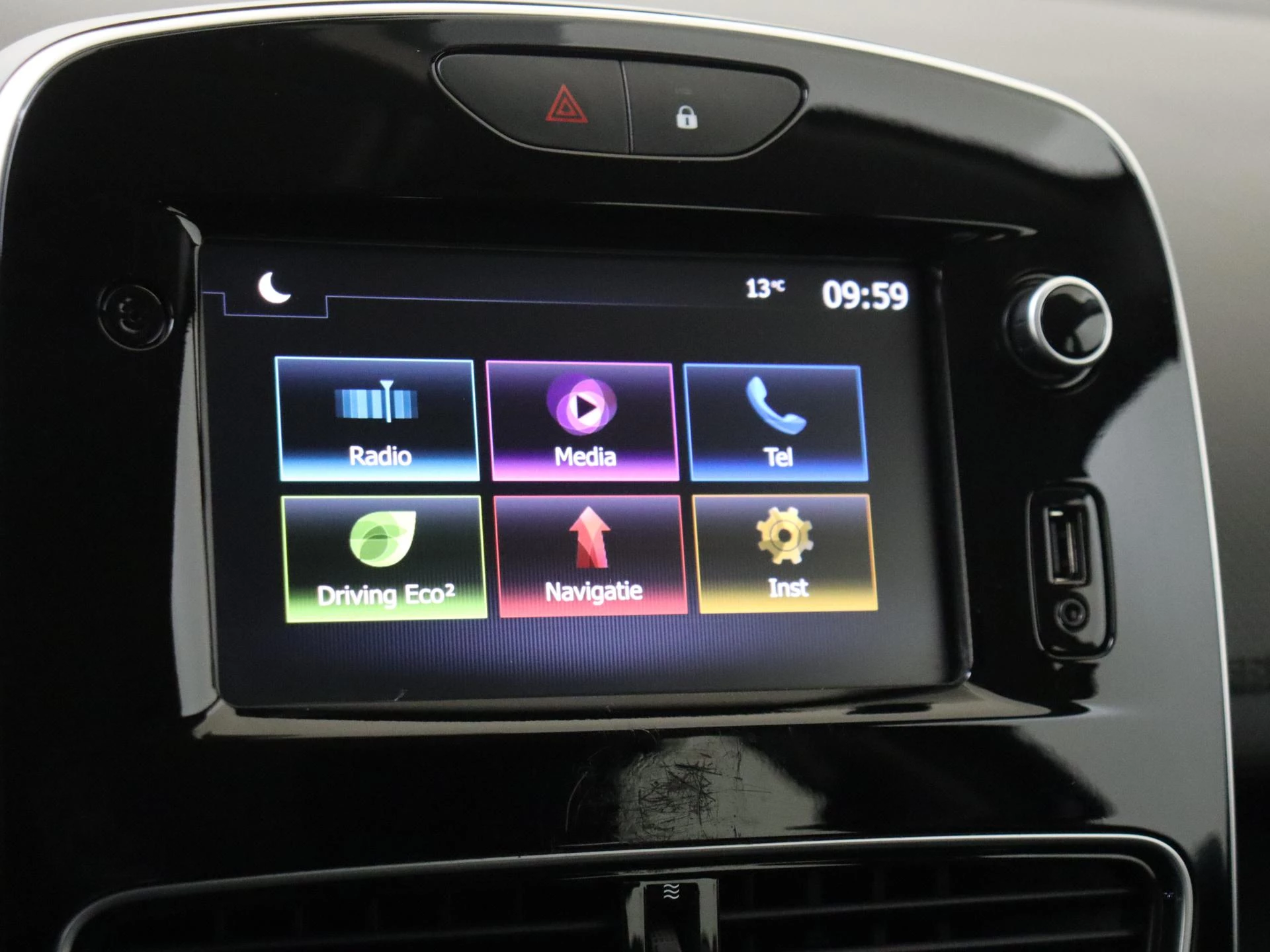 Renault-Clio-image-19