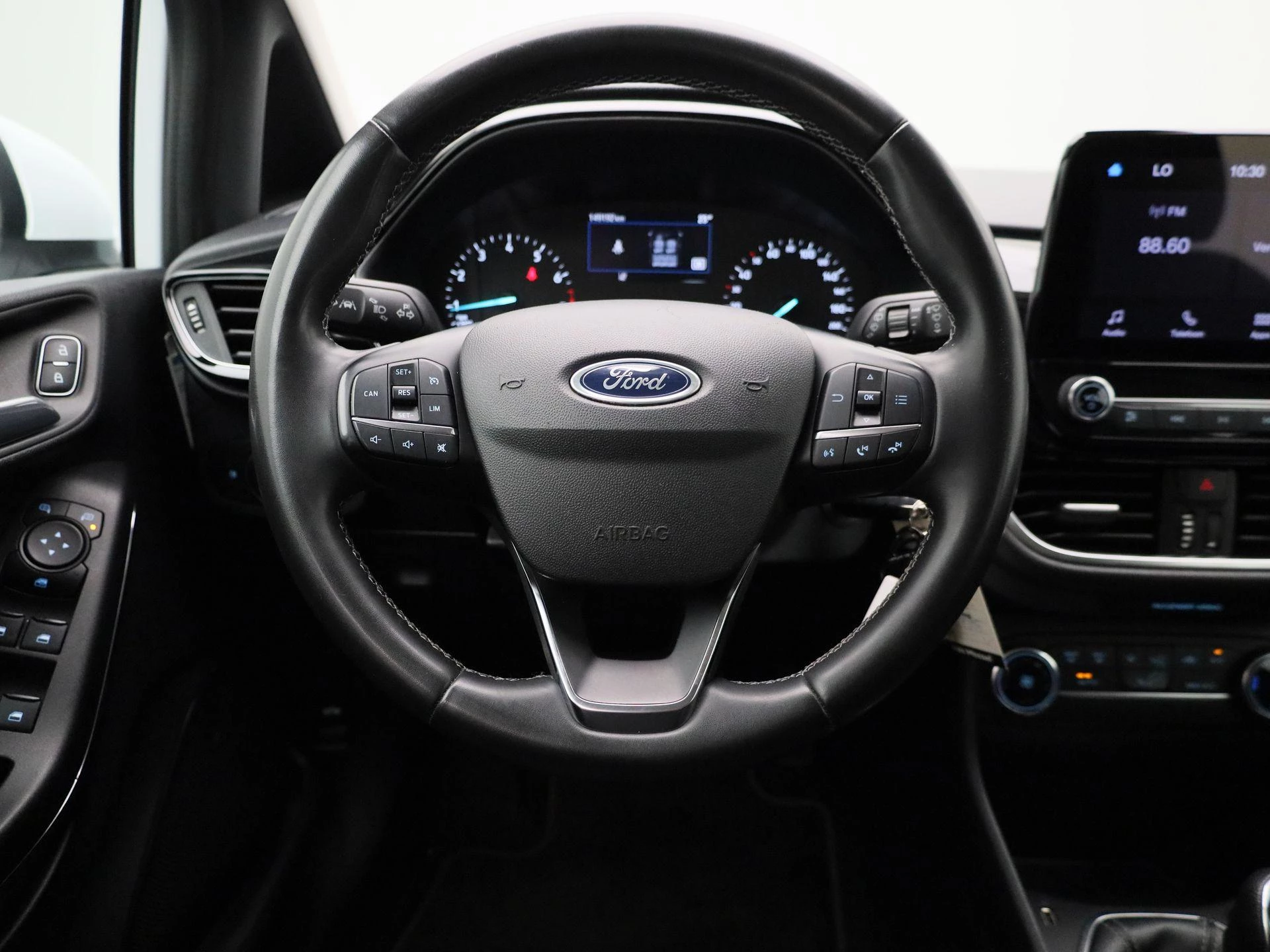 Ford Fiesta 1.0 EcoBoost Hybrid Titanium