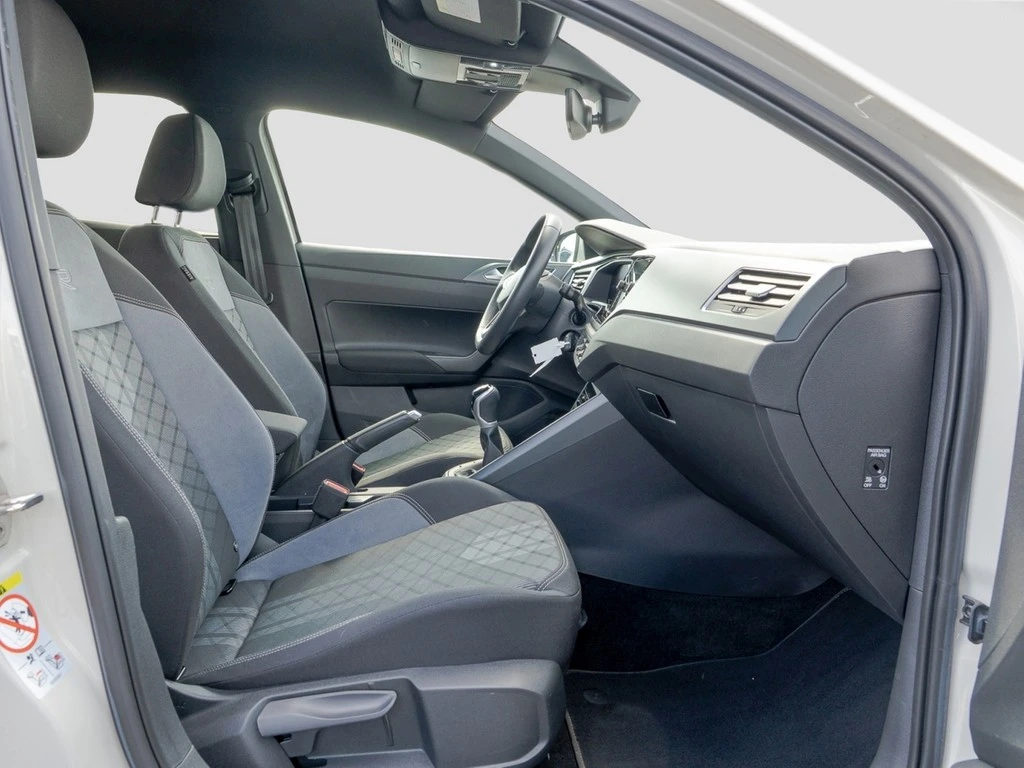 Volkswagen-Polo-image-6