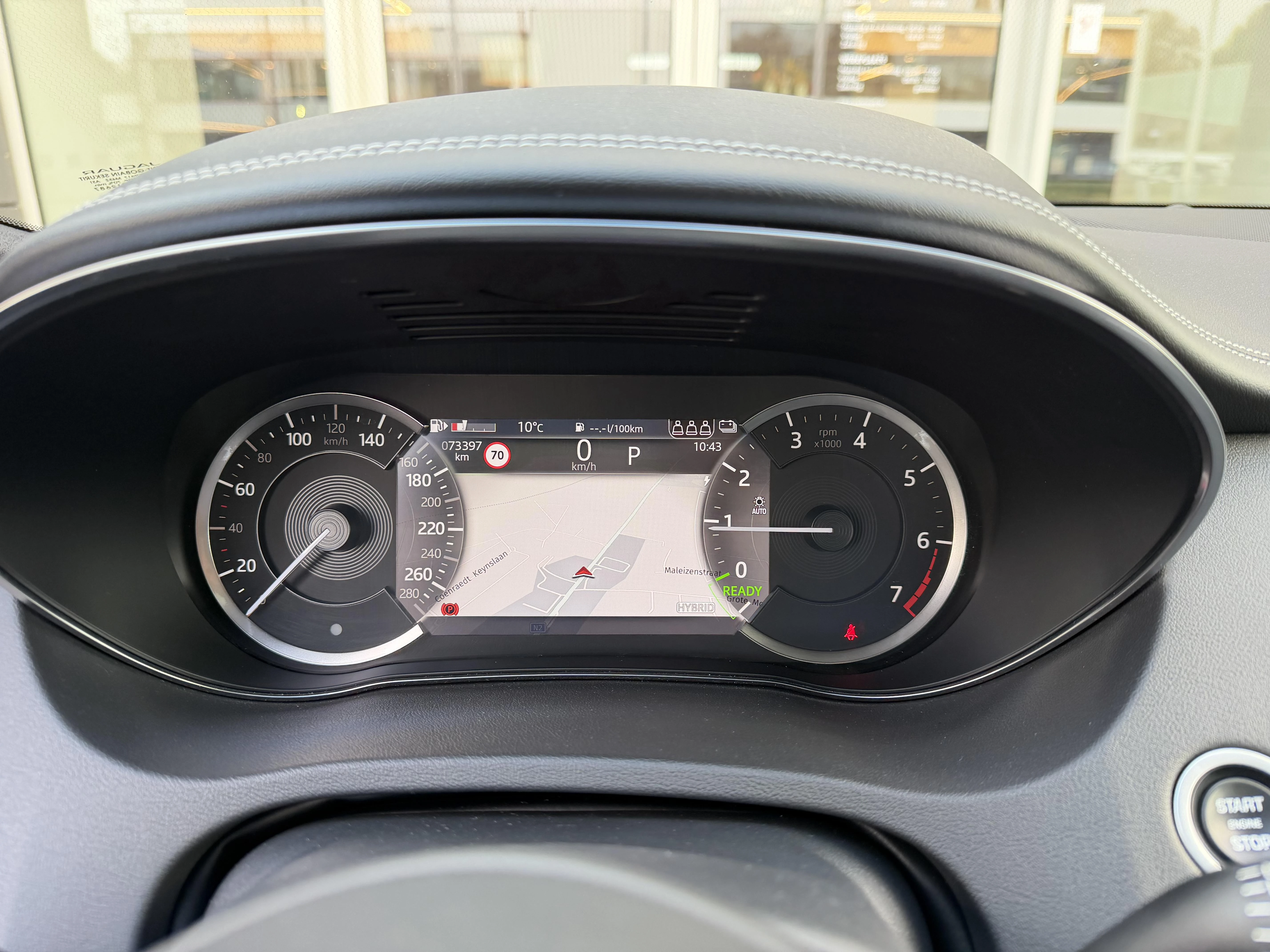 Jaguar-E-PACE-image-15