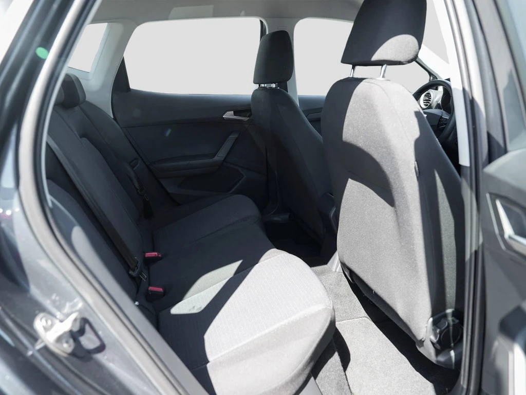 SEAT-Arona-image-10