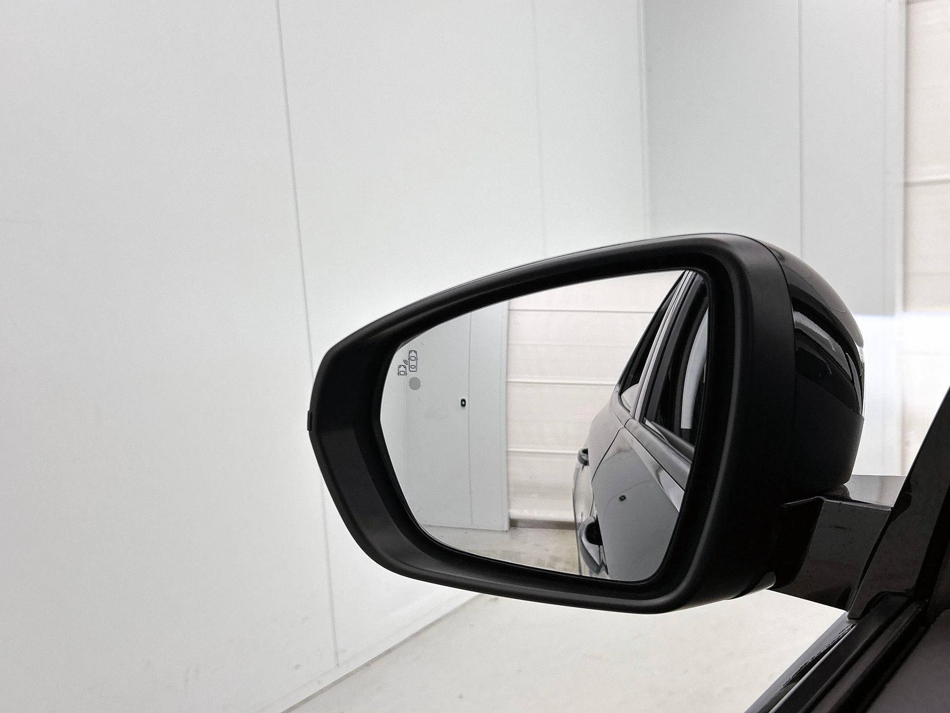Opel-Grandland X-image-16