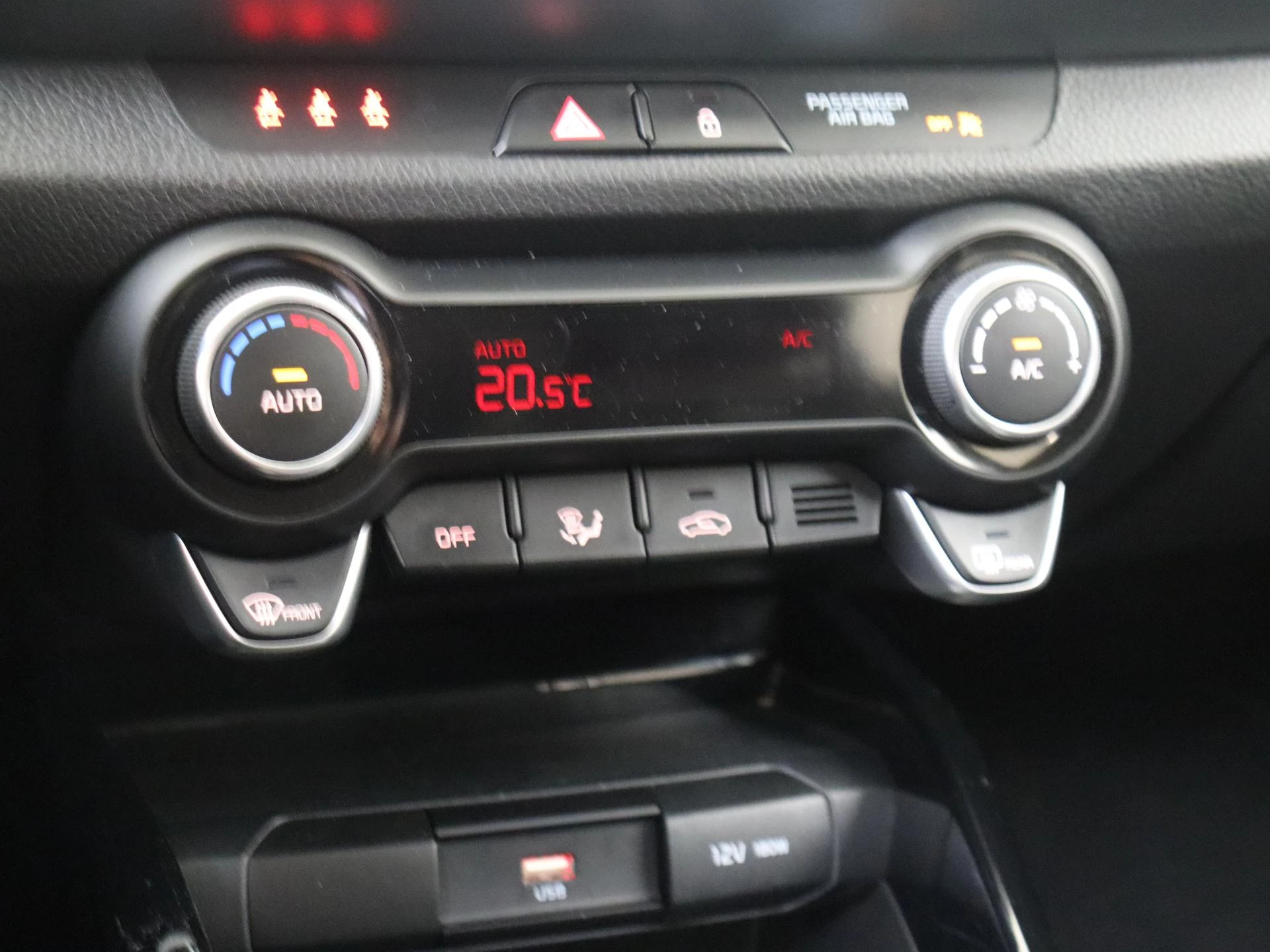 Kia-Stonic-image-16