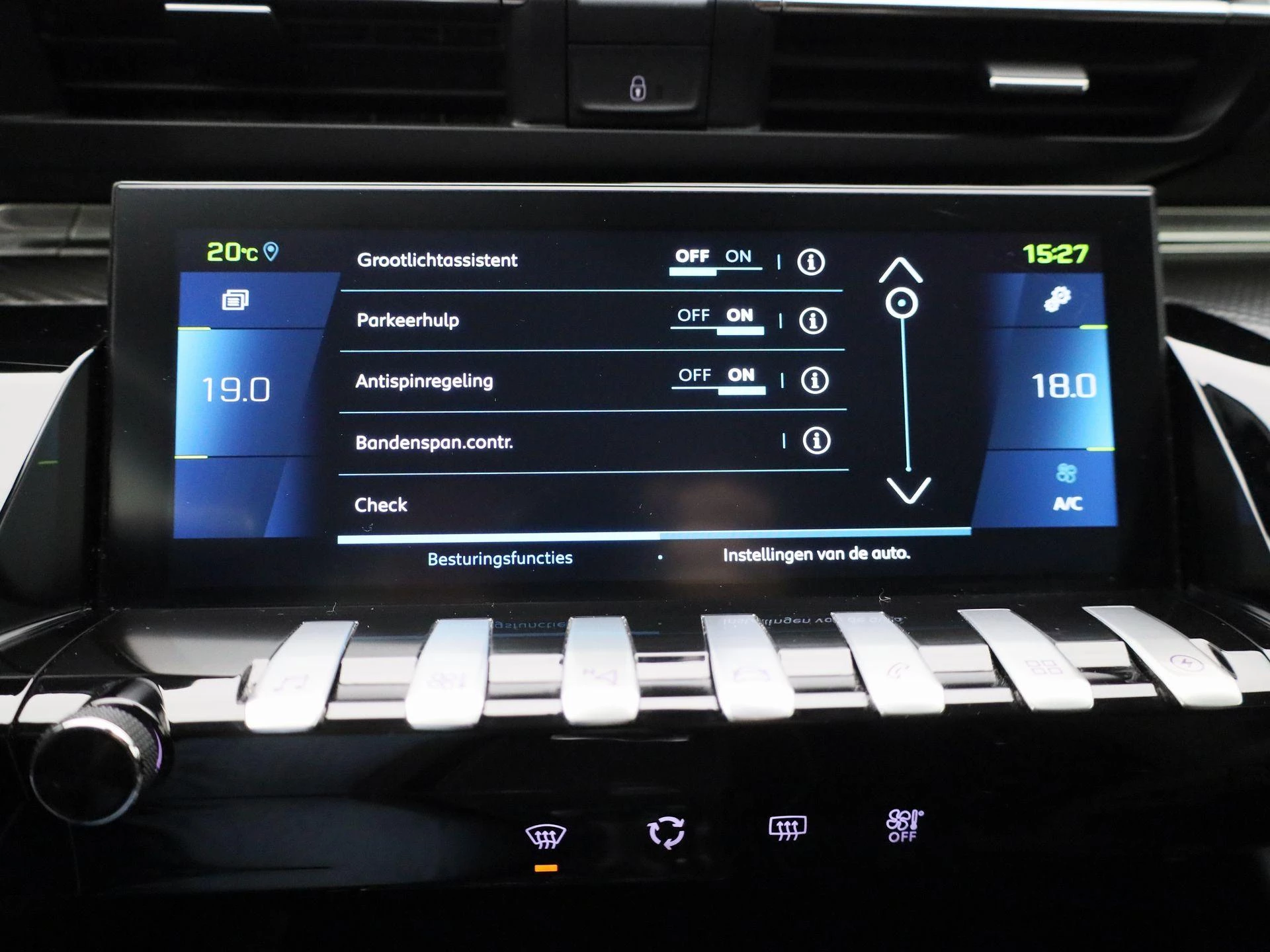 Peugeot-508-image-25
