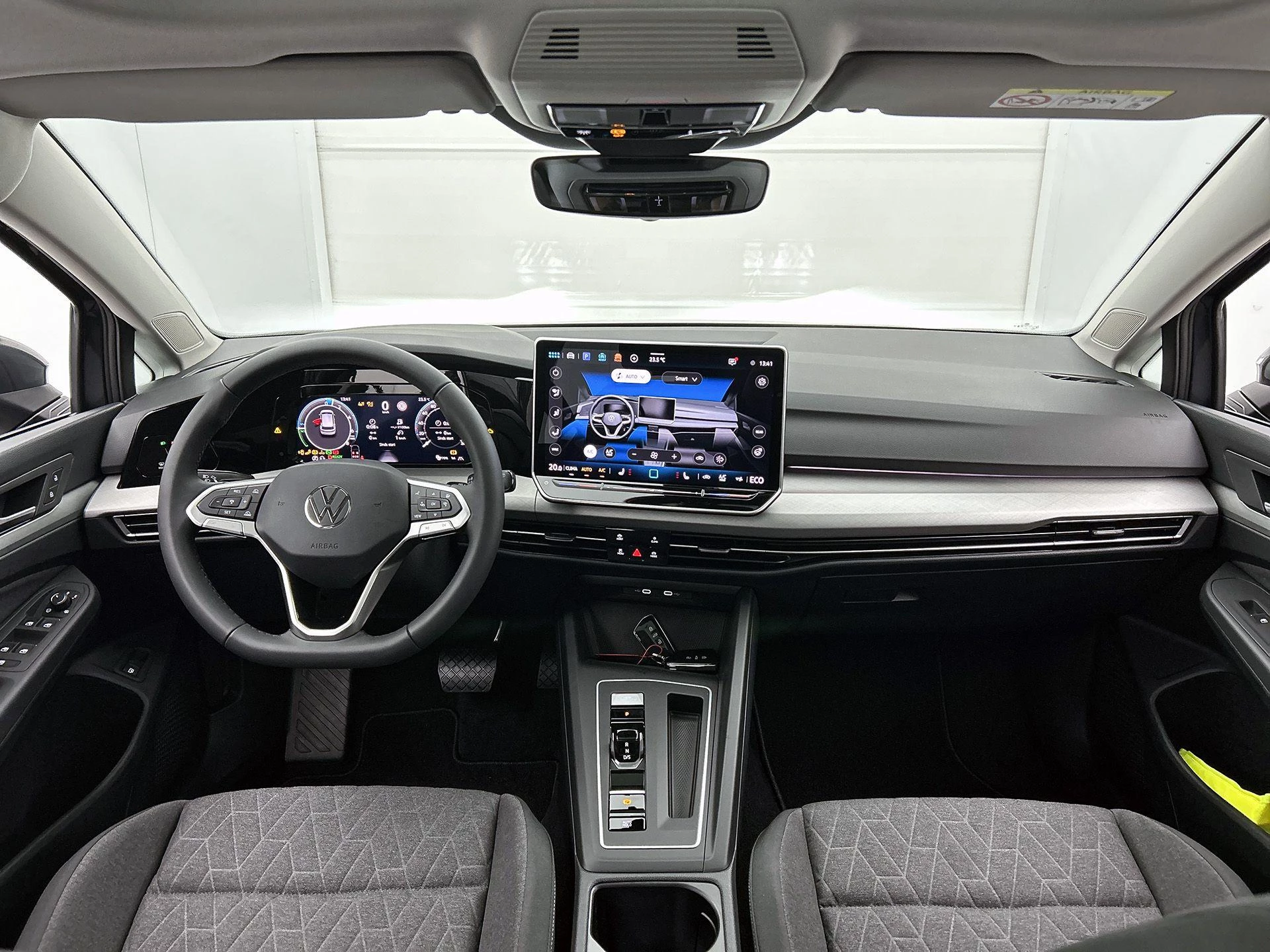 Volkswagen Golf 1.5 eHybrid Life Edition 204pk