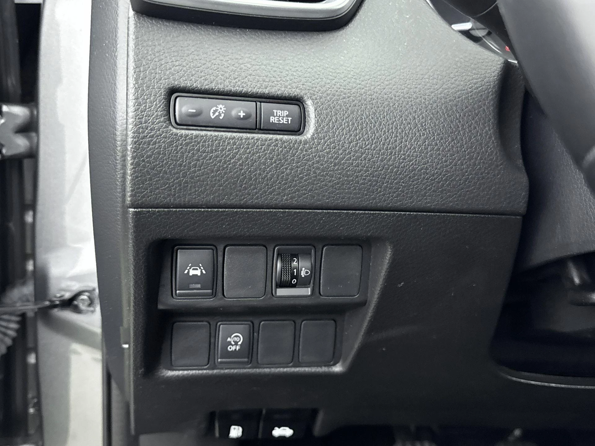 Nissan-QASHQAI-image-24