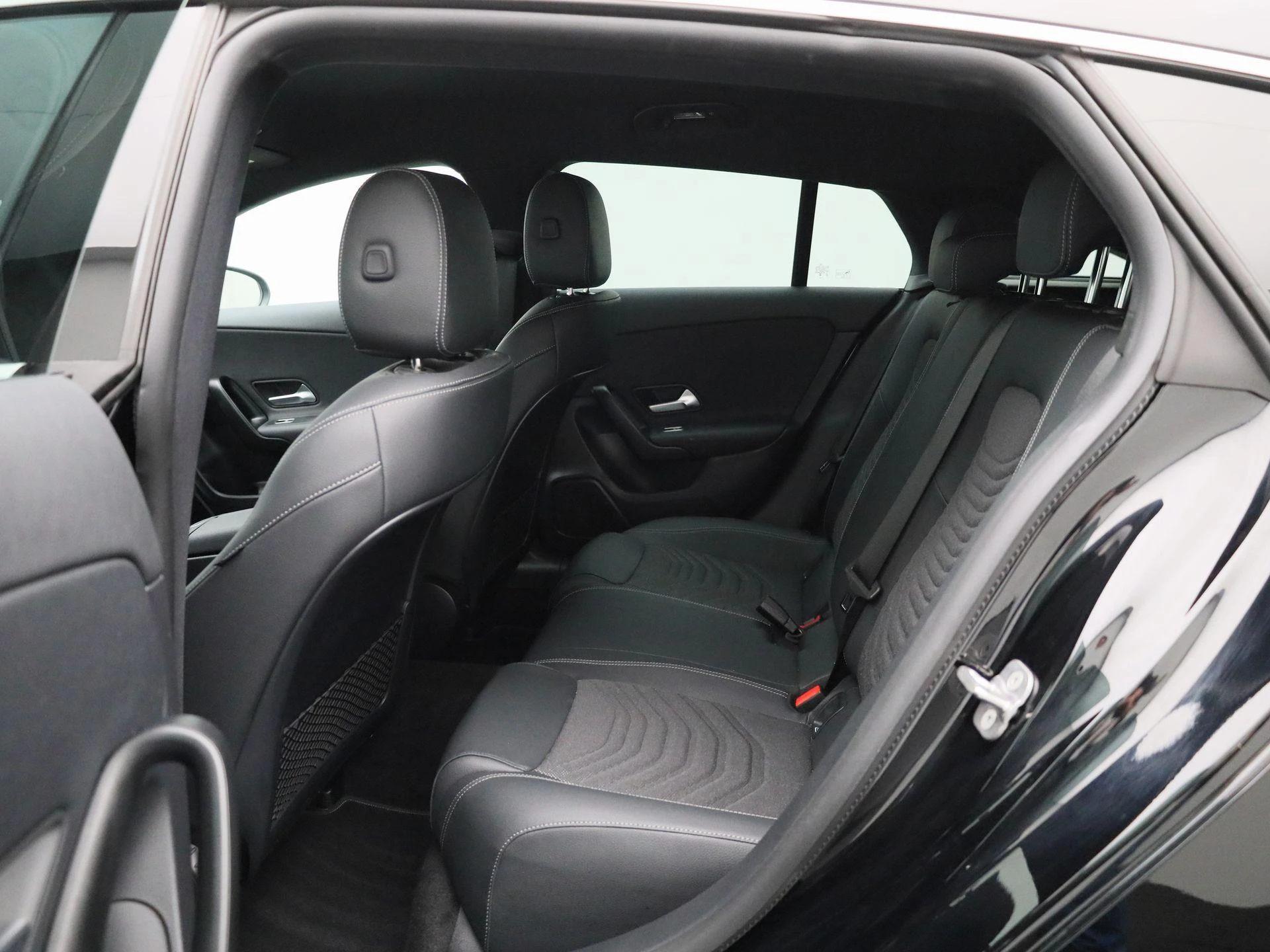 Mercedes-Benz CLA - 10