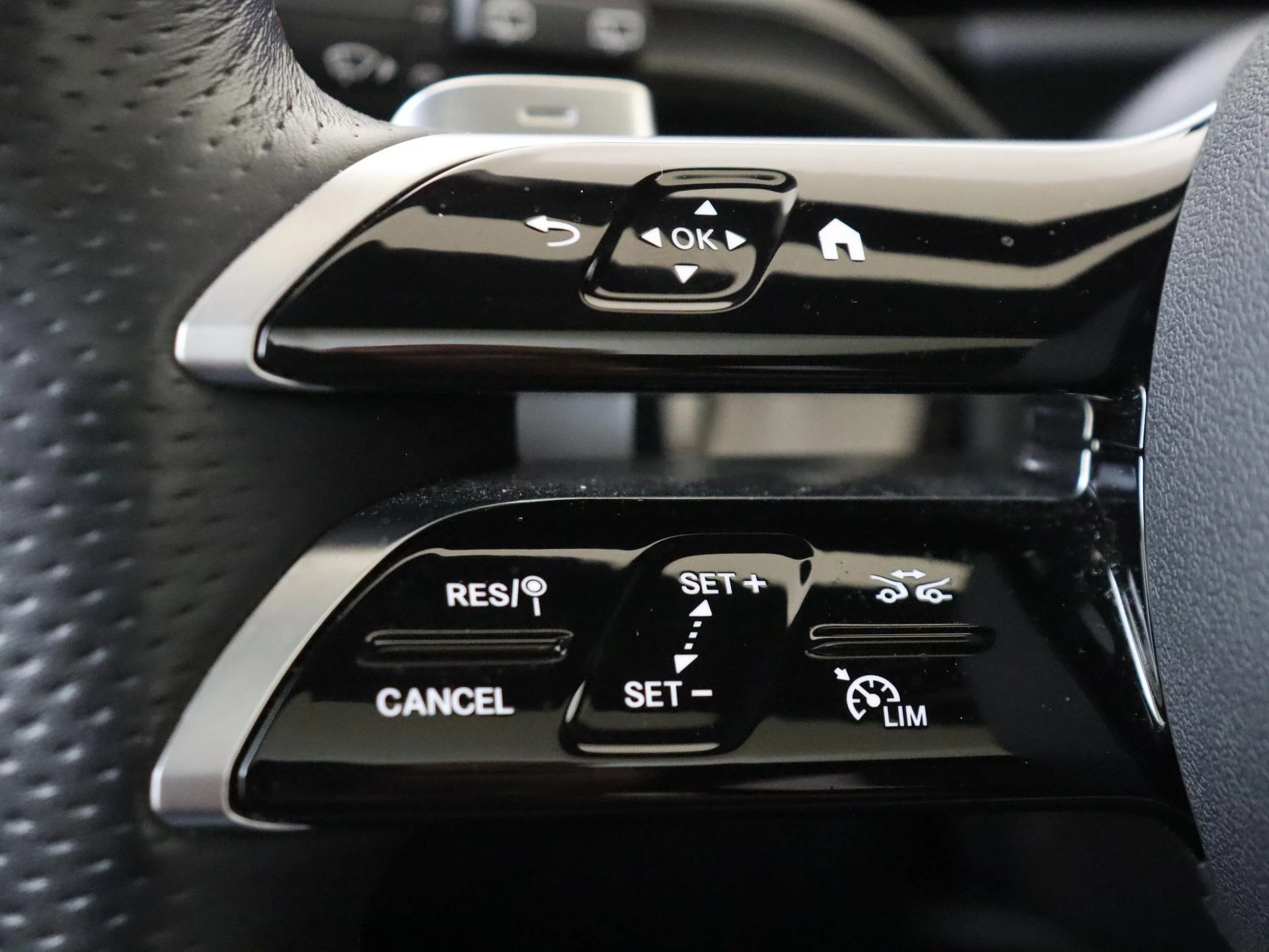 Mercedes-Benz B-Klasse 250 e Star Edition AMG Line