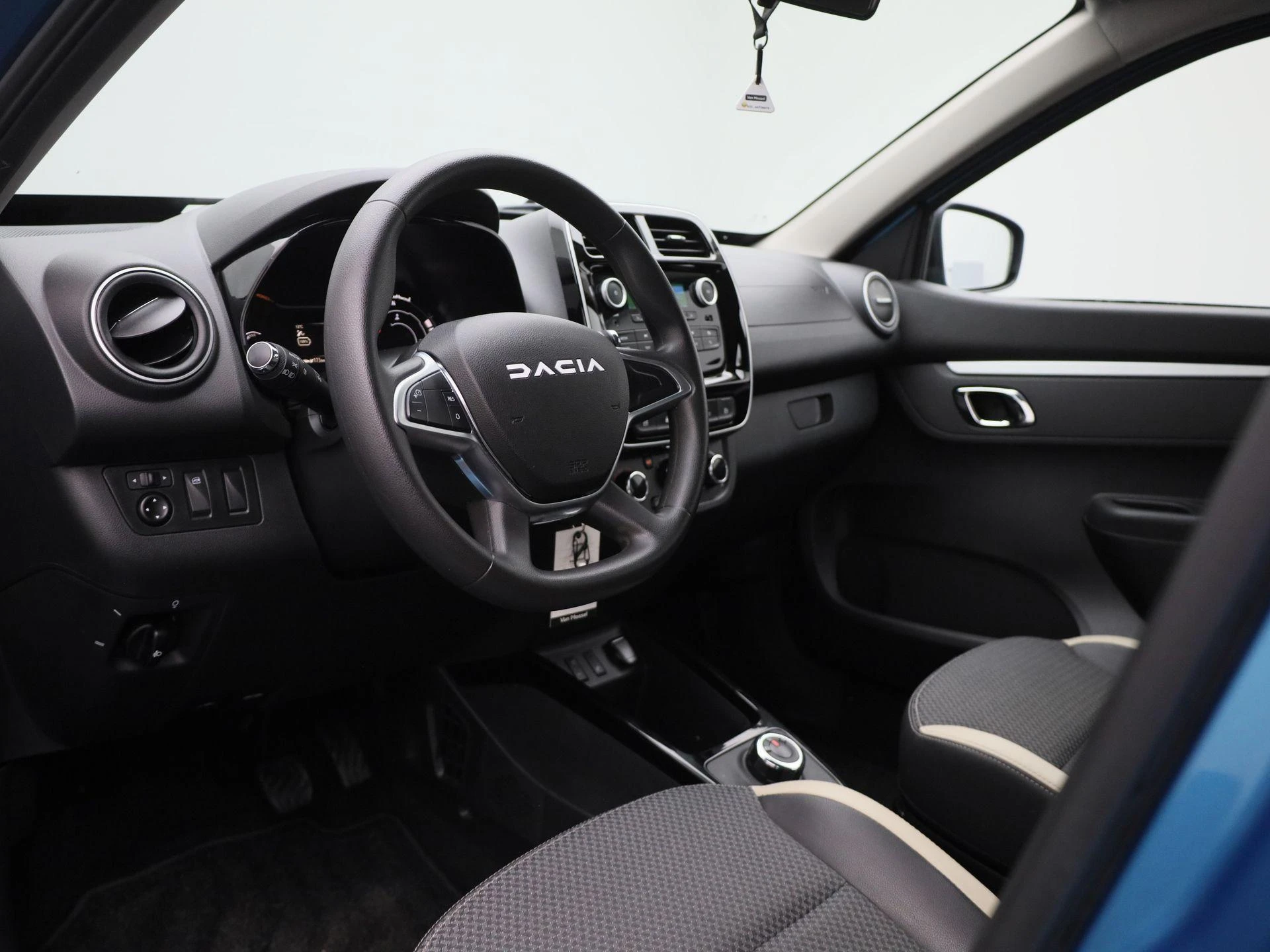 Dacia-Spring-image-25