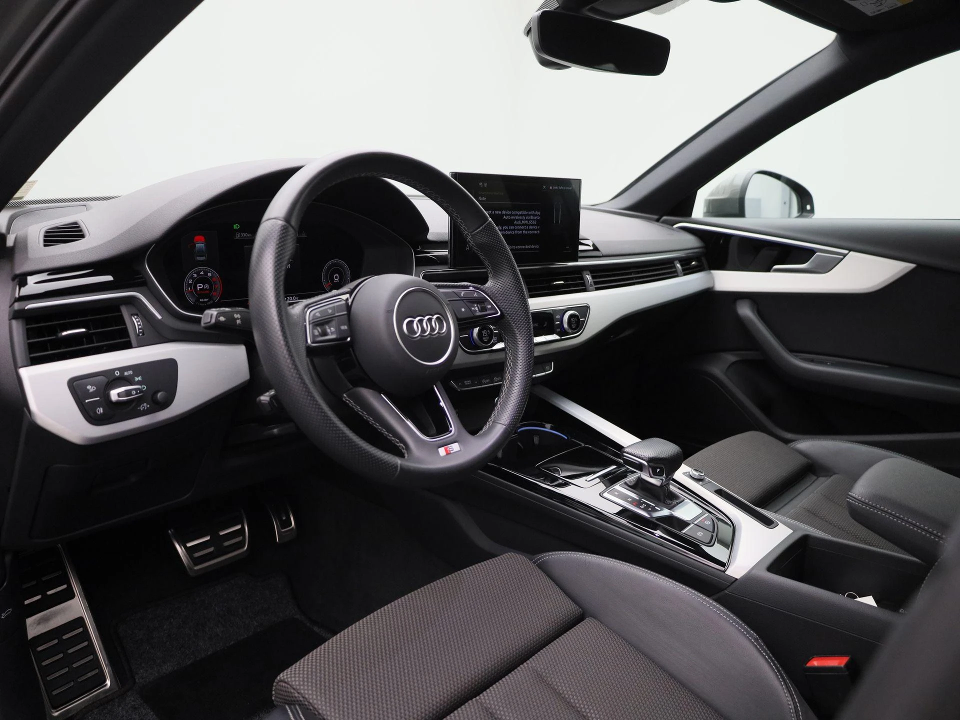 Audi-A4-image-32