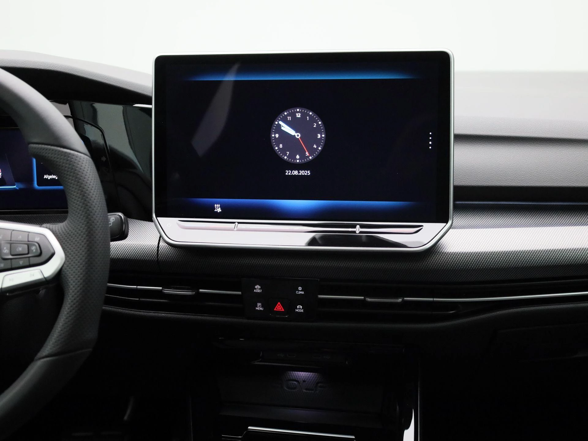 Volkswagen-Golf-image-7