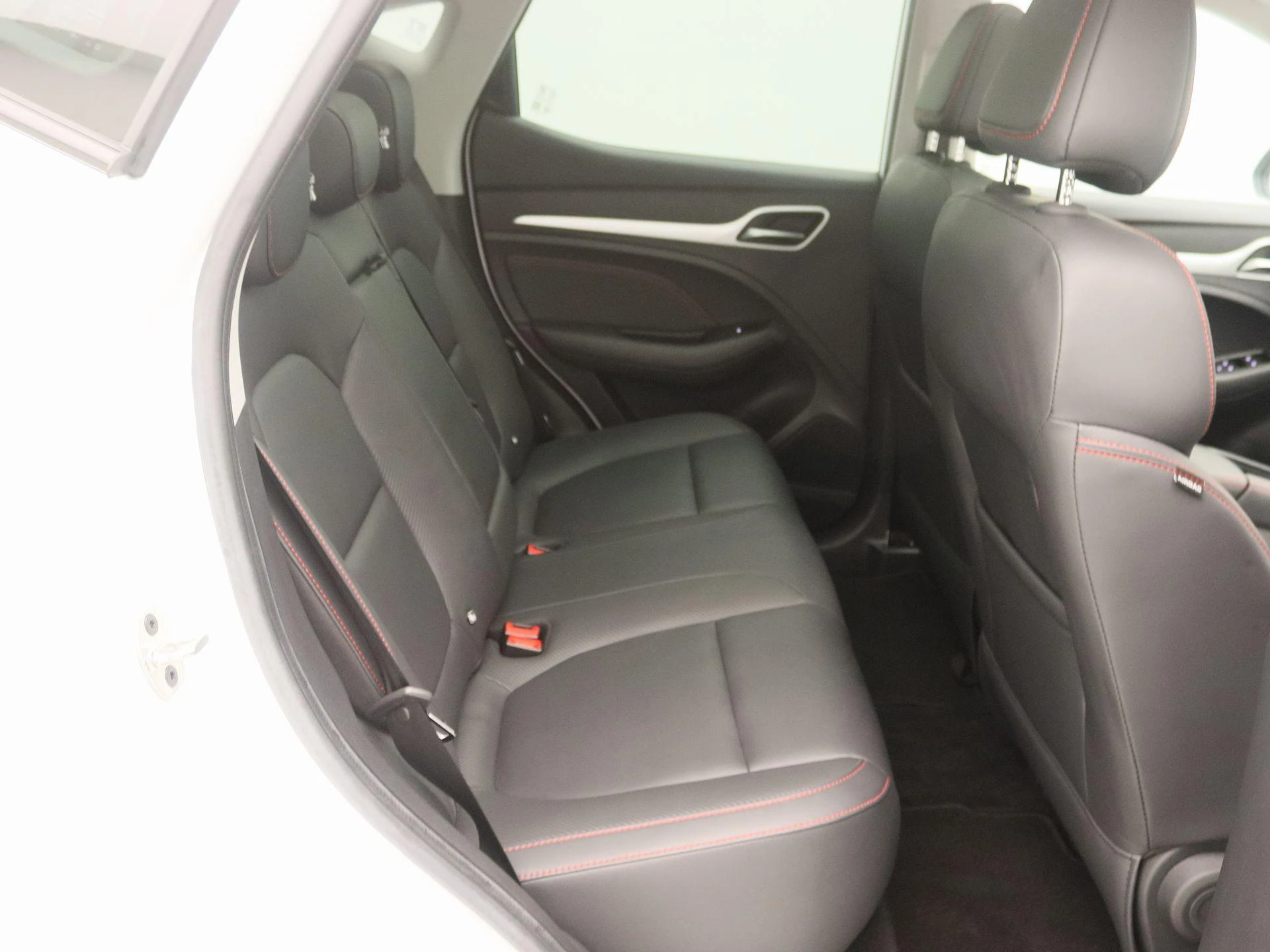 MG-ZS EV-image-23
