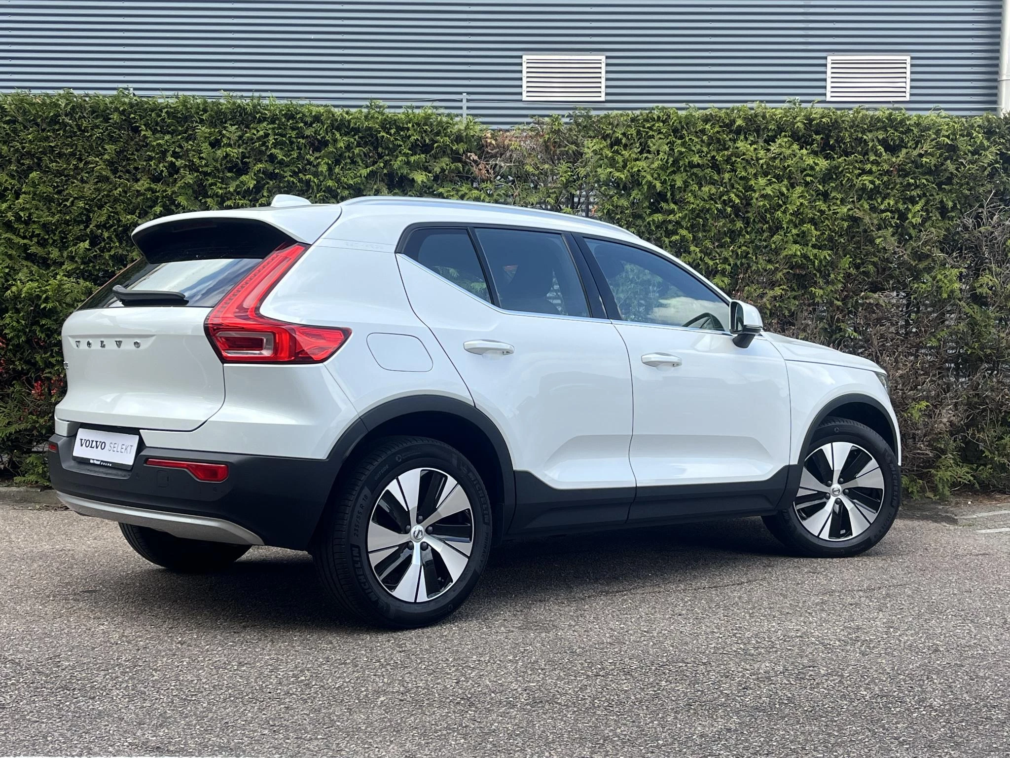 Volvo-XC40-image-2