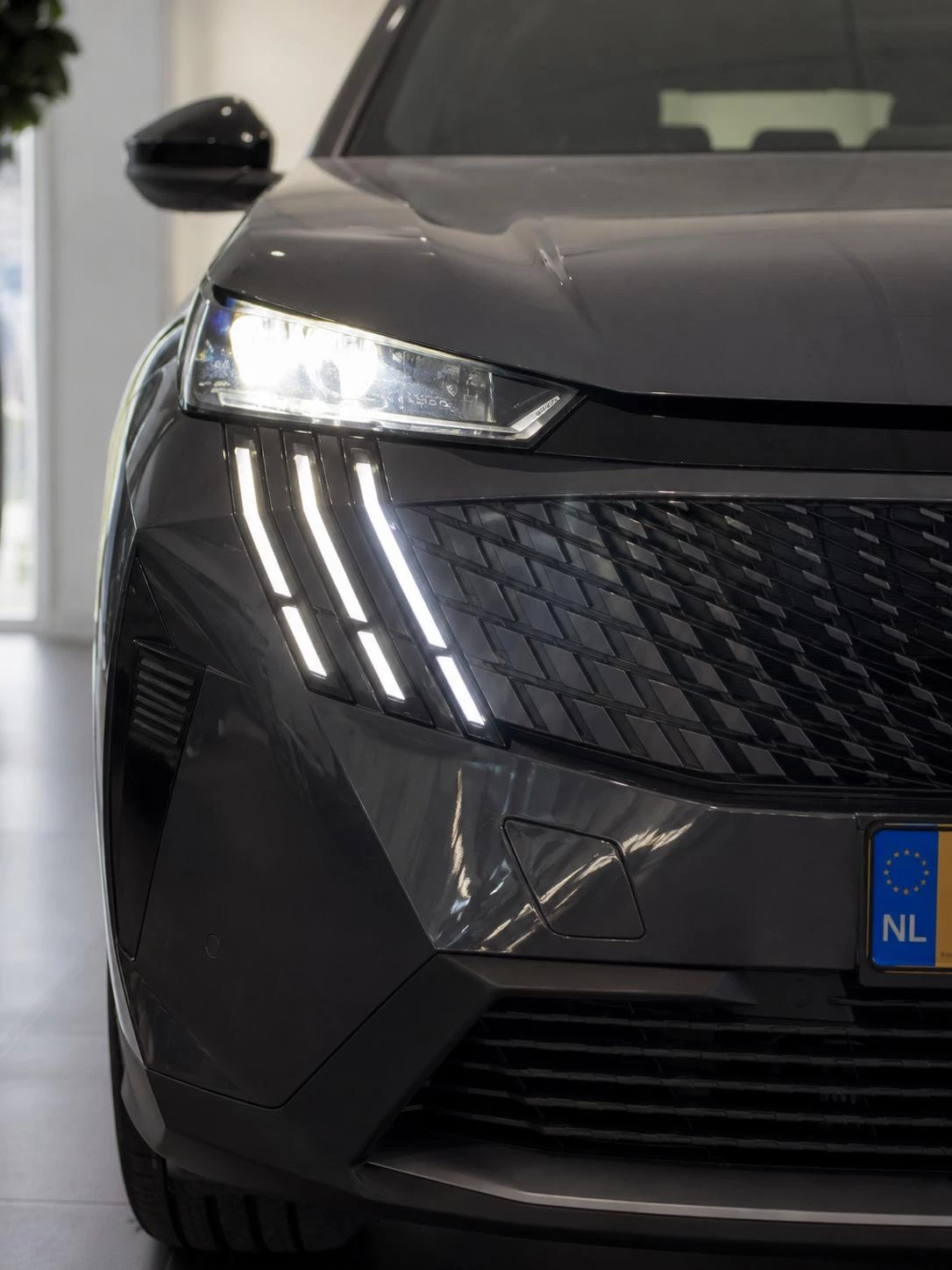 Peugeot-5008-image-12