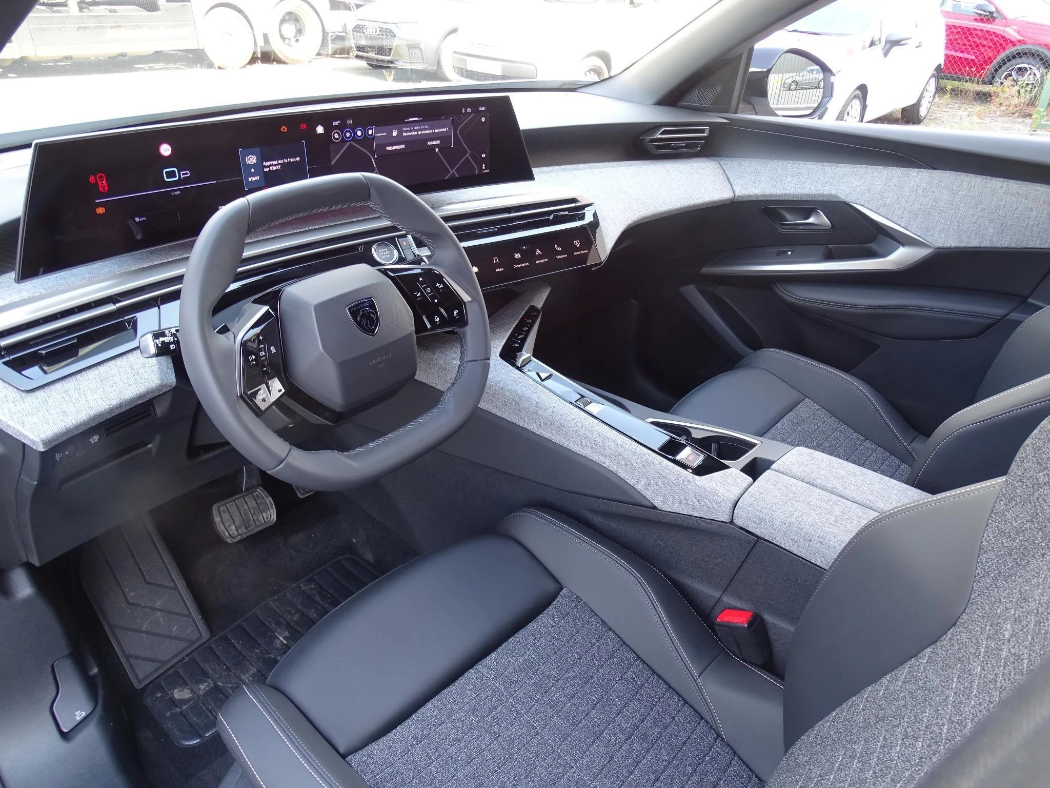 Peugeot 3008 1.2 HYBRID 136 e-DSC6 Allure Pack