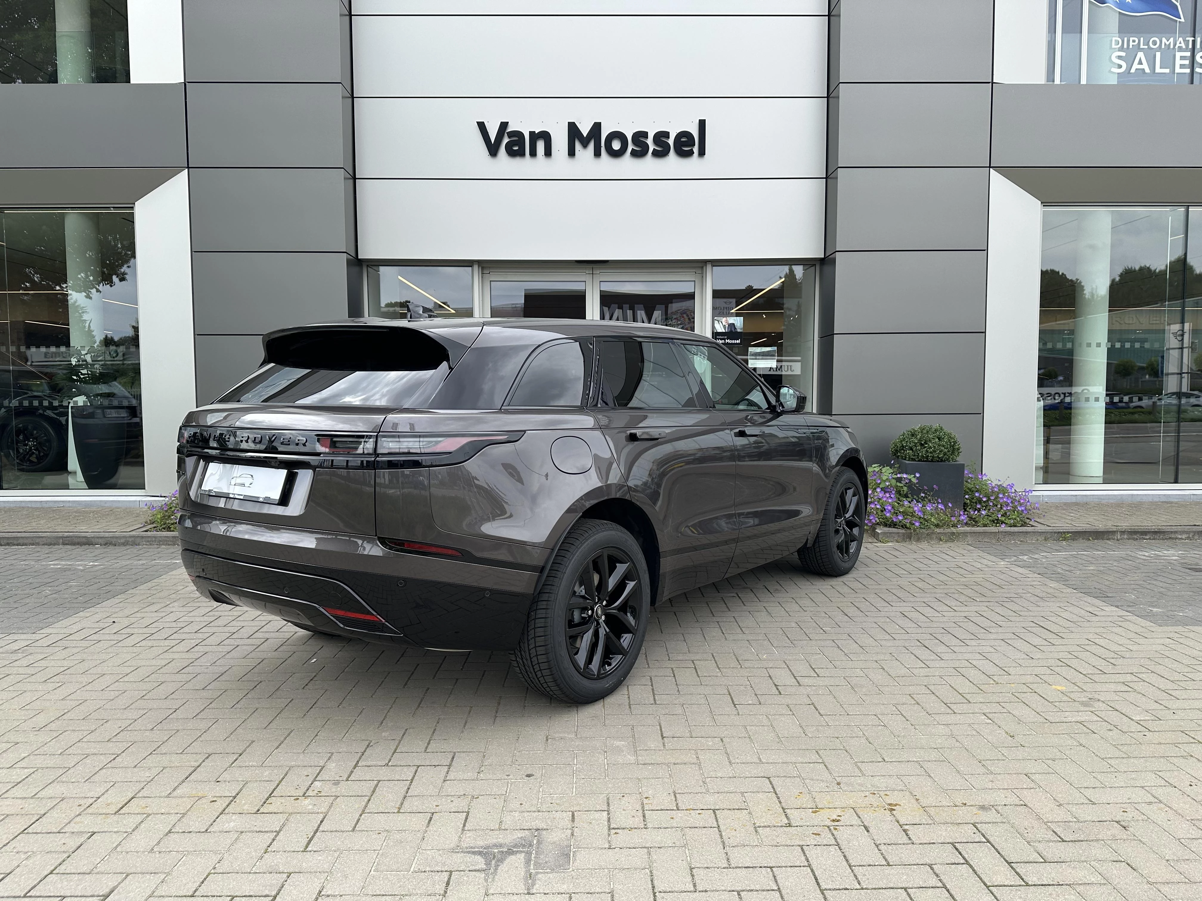 Land Rover Range Rover Velar P400e Dynamic SE AWD Auto. 26MY