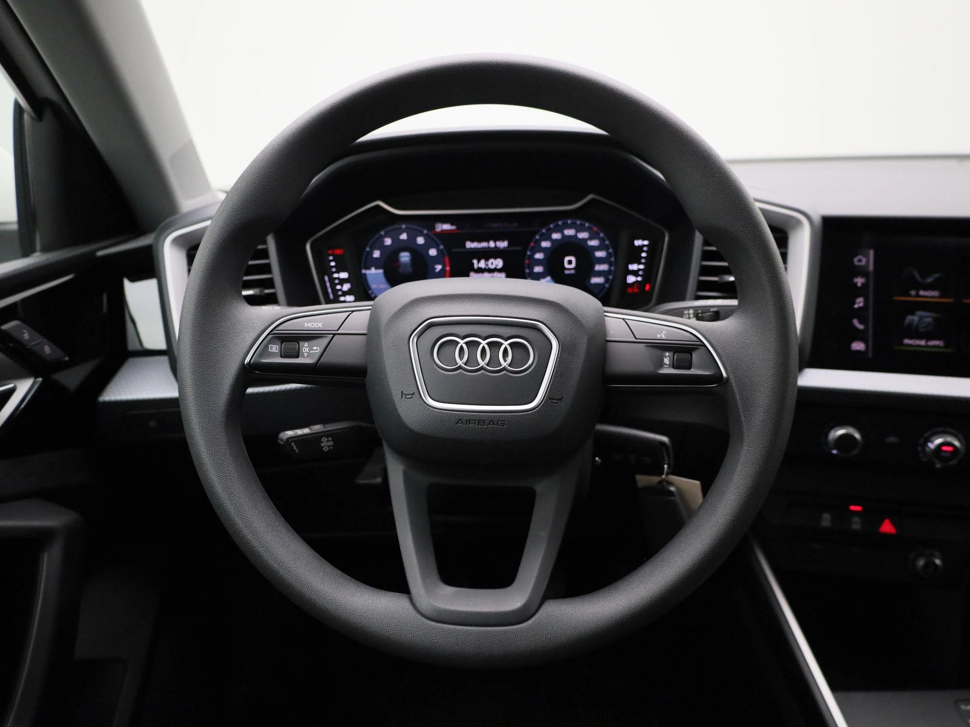 Audi-A1 Sportback-image-6
