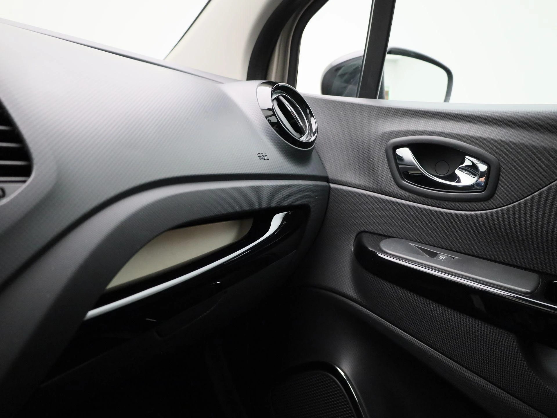 Renault-Captur-image-23