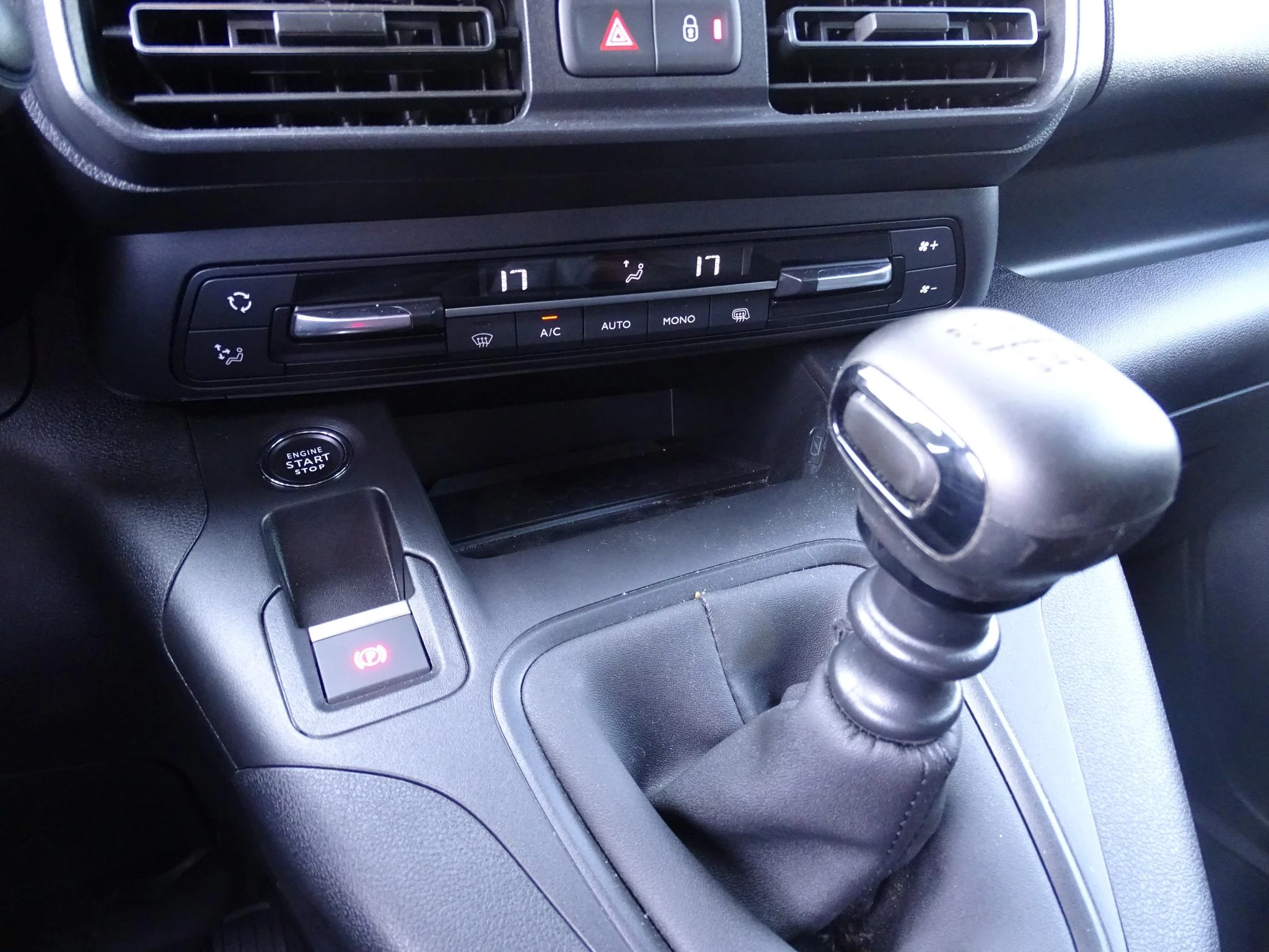 Opel Combo L1H1 Light 1.5 Turbo D 130 S/S MT6