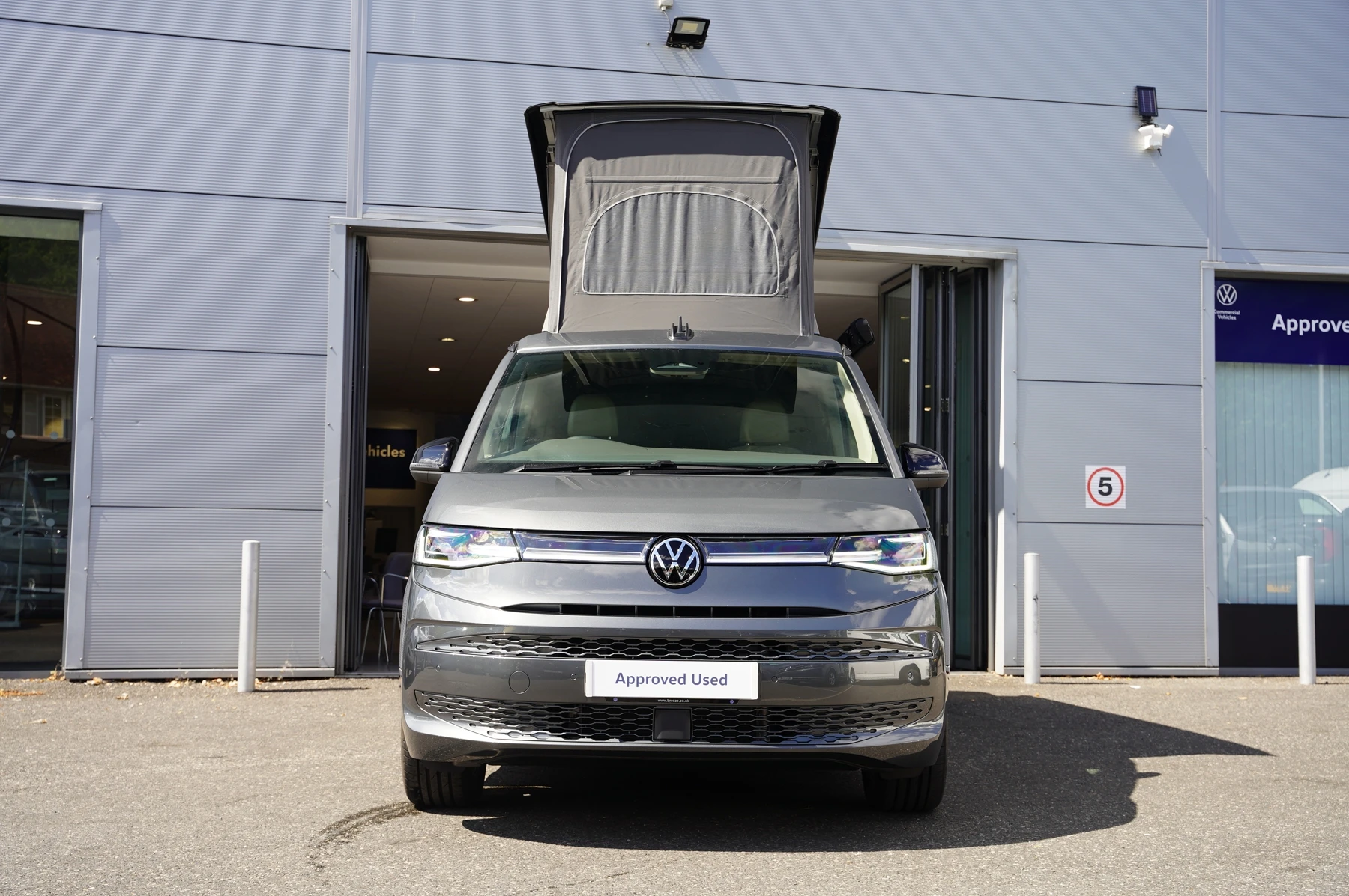 Volkswagen-California-image-6