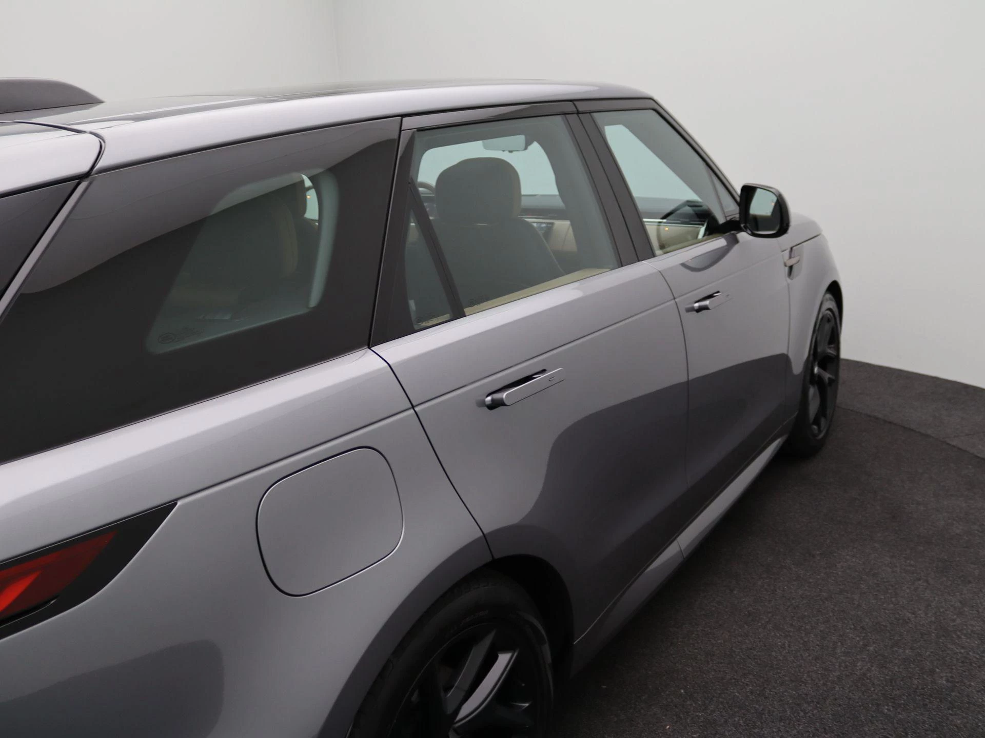 Land Rover-Range Rover Sport-image-48