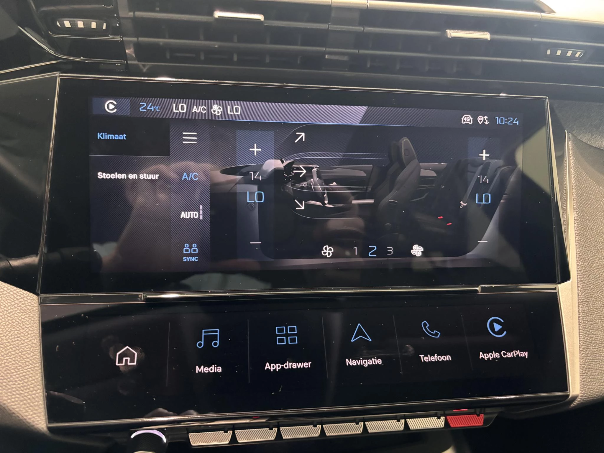 Peugeot 408 1.2 Allure Hybrid 145