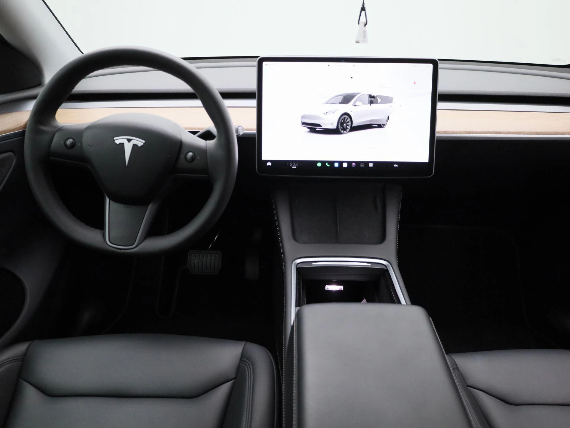 Tesla-Model Y-image-6