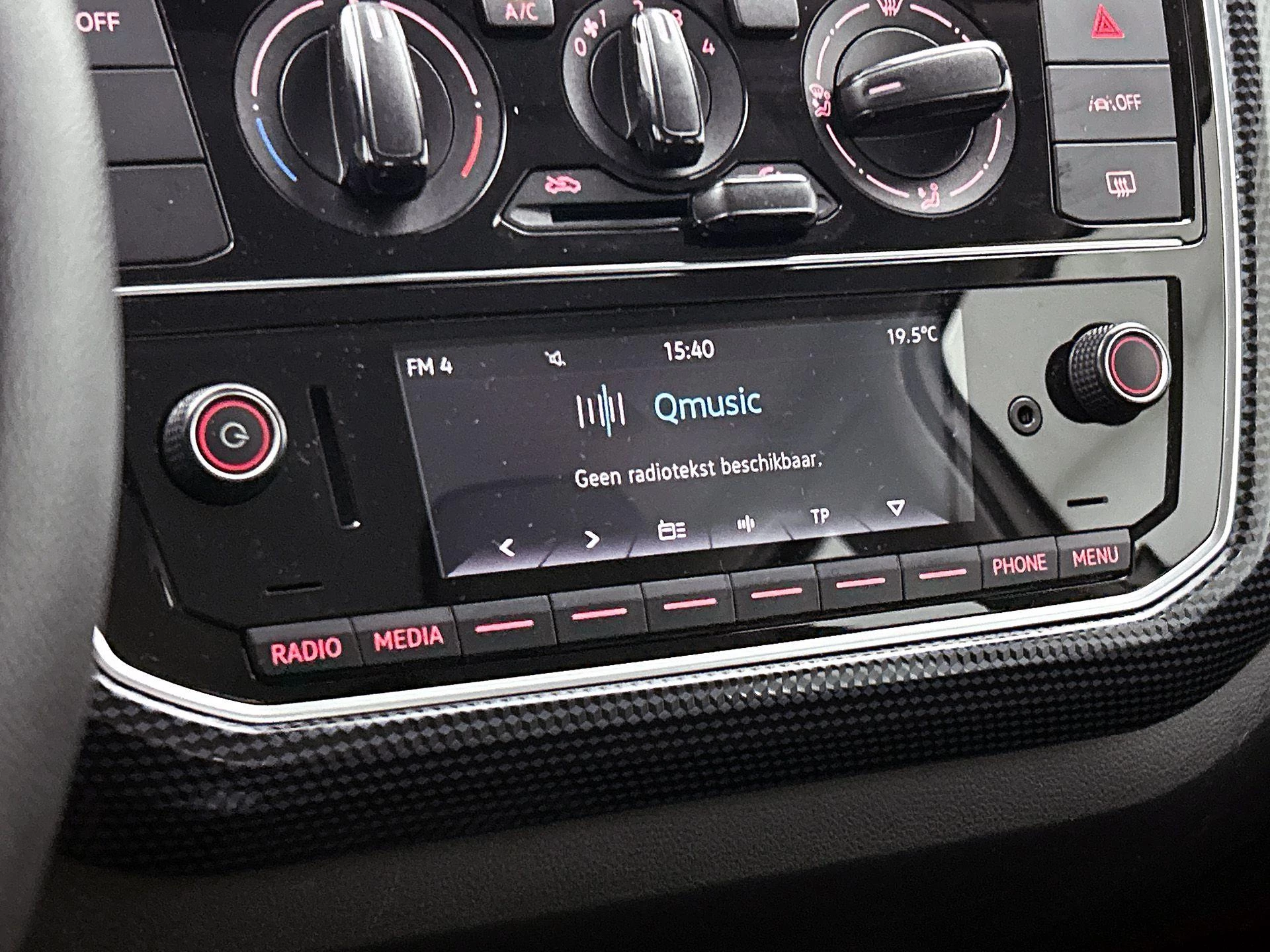 Volkswagen-up!-image-5