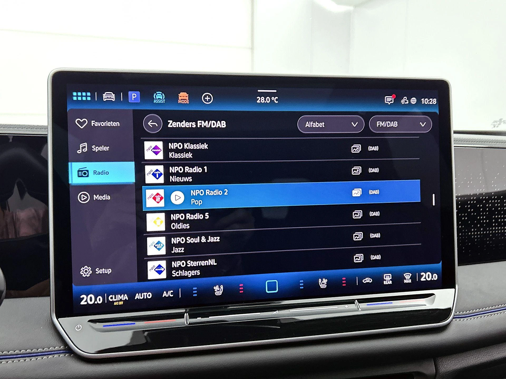 Volkswagen-Tiguan-image-6