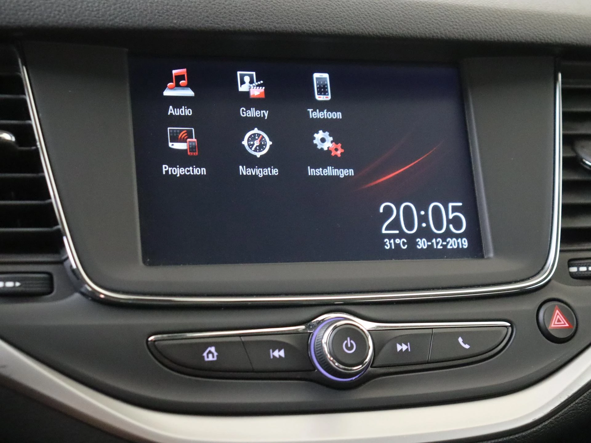 Opel-Astra-image-15