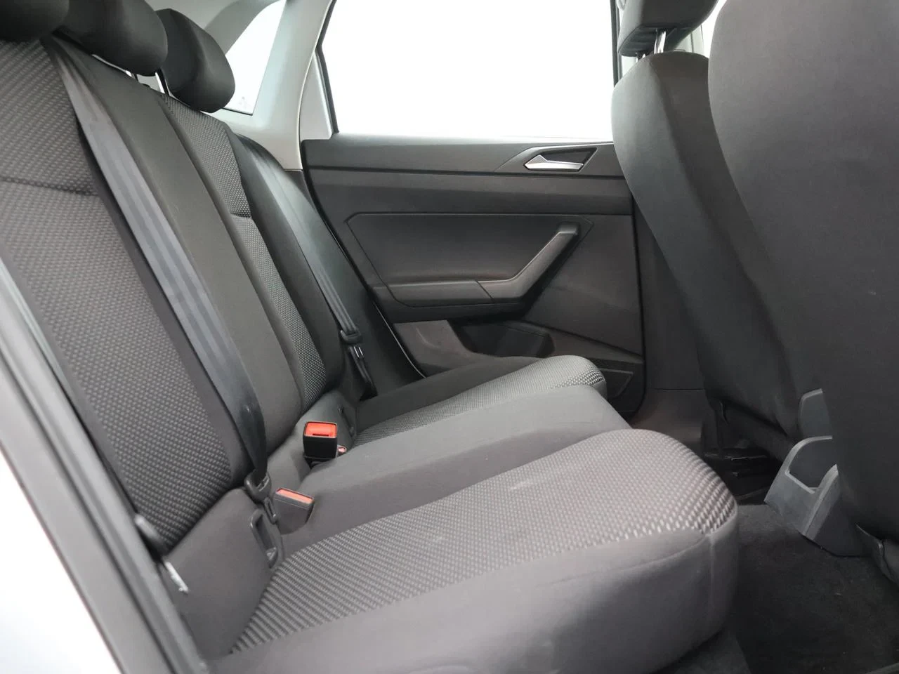 Volkswagen-Polo-image-5