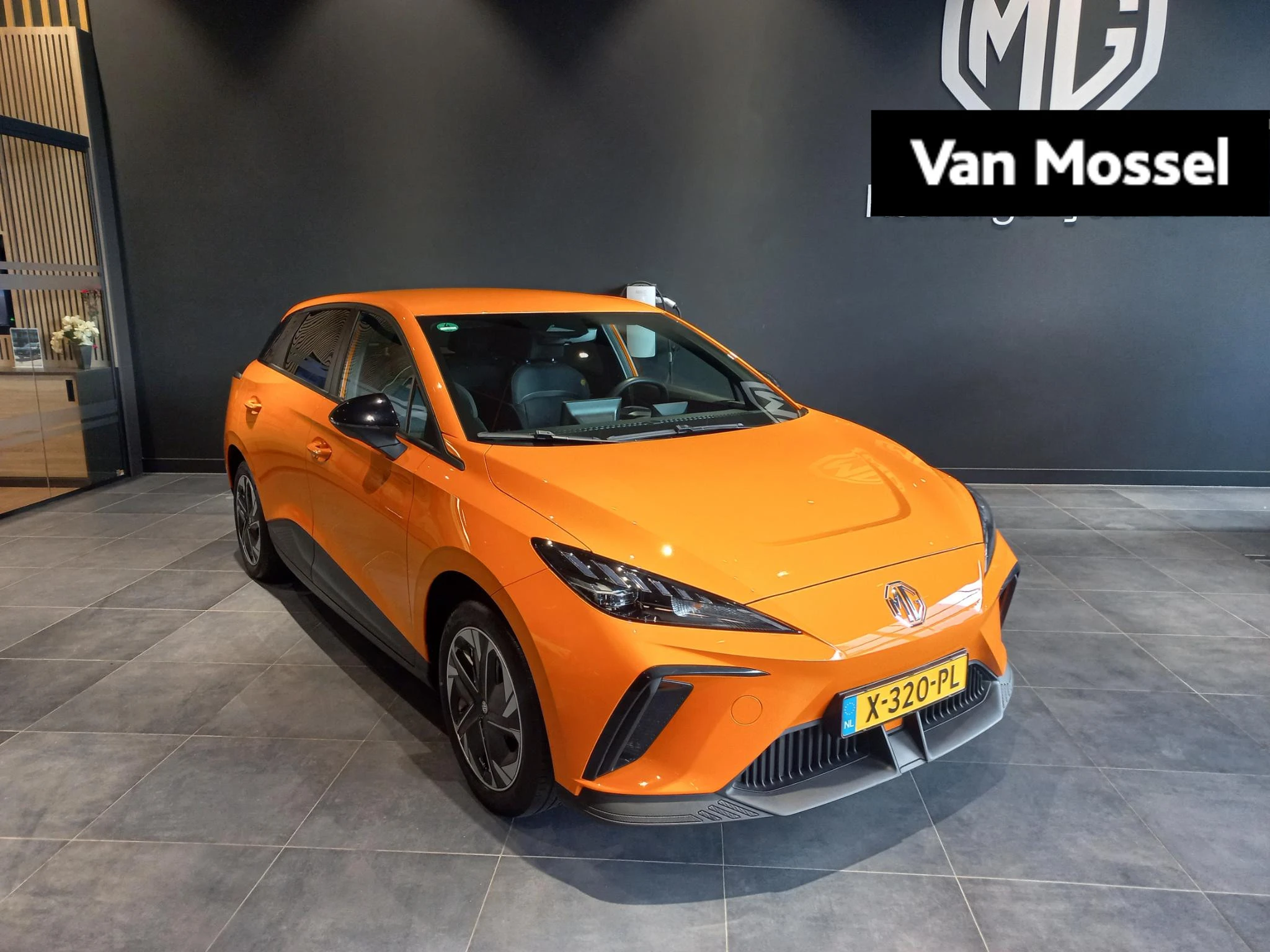 MG-MG4 EV-image-0