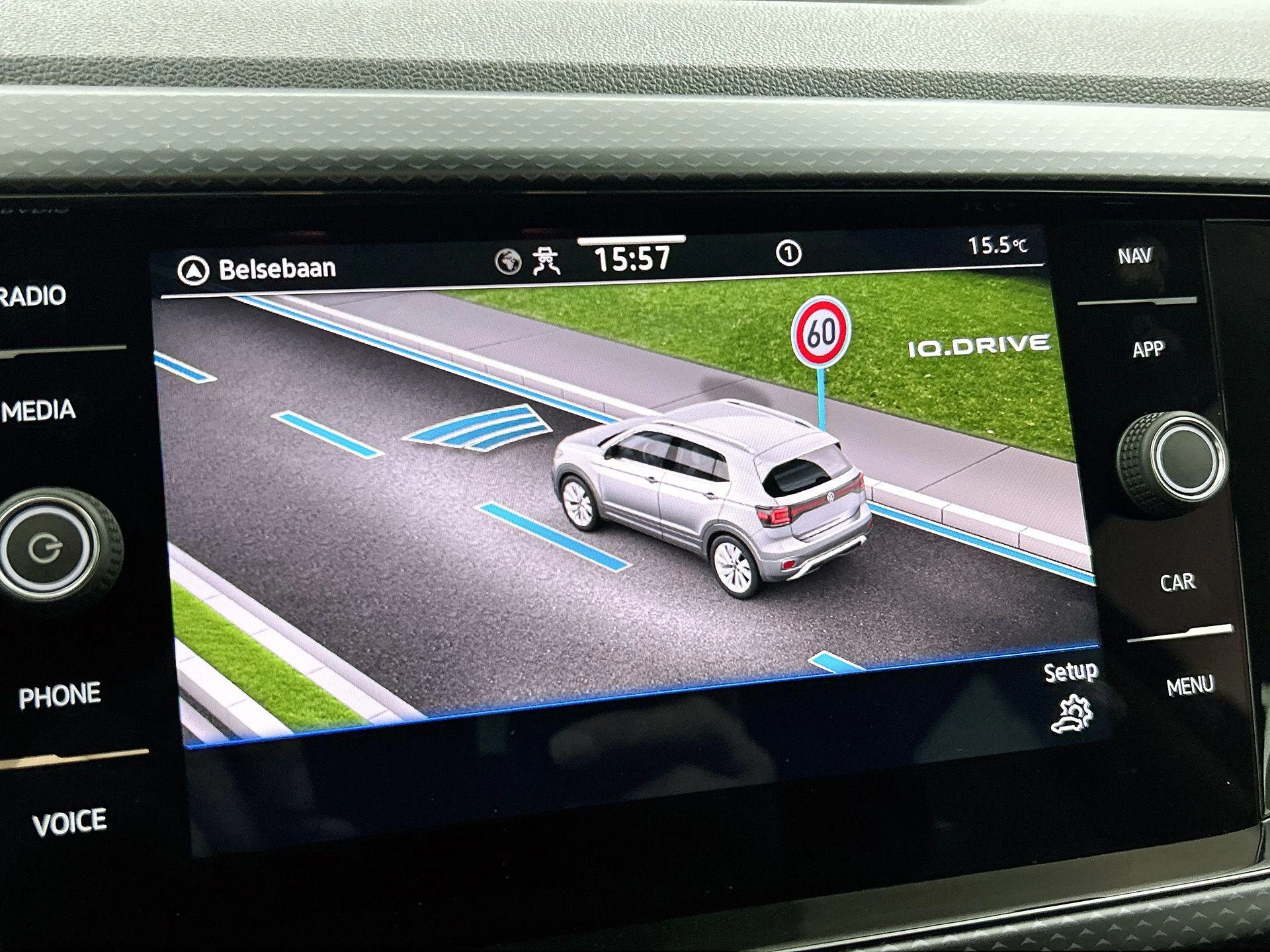 Volkswagen-T-Cross-image-9