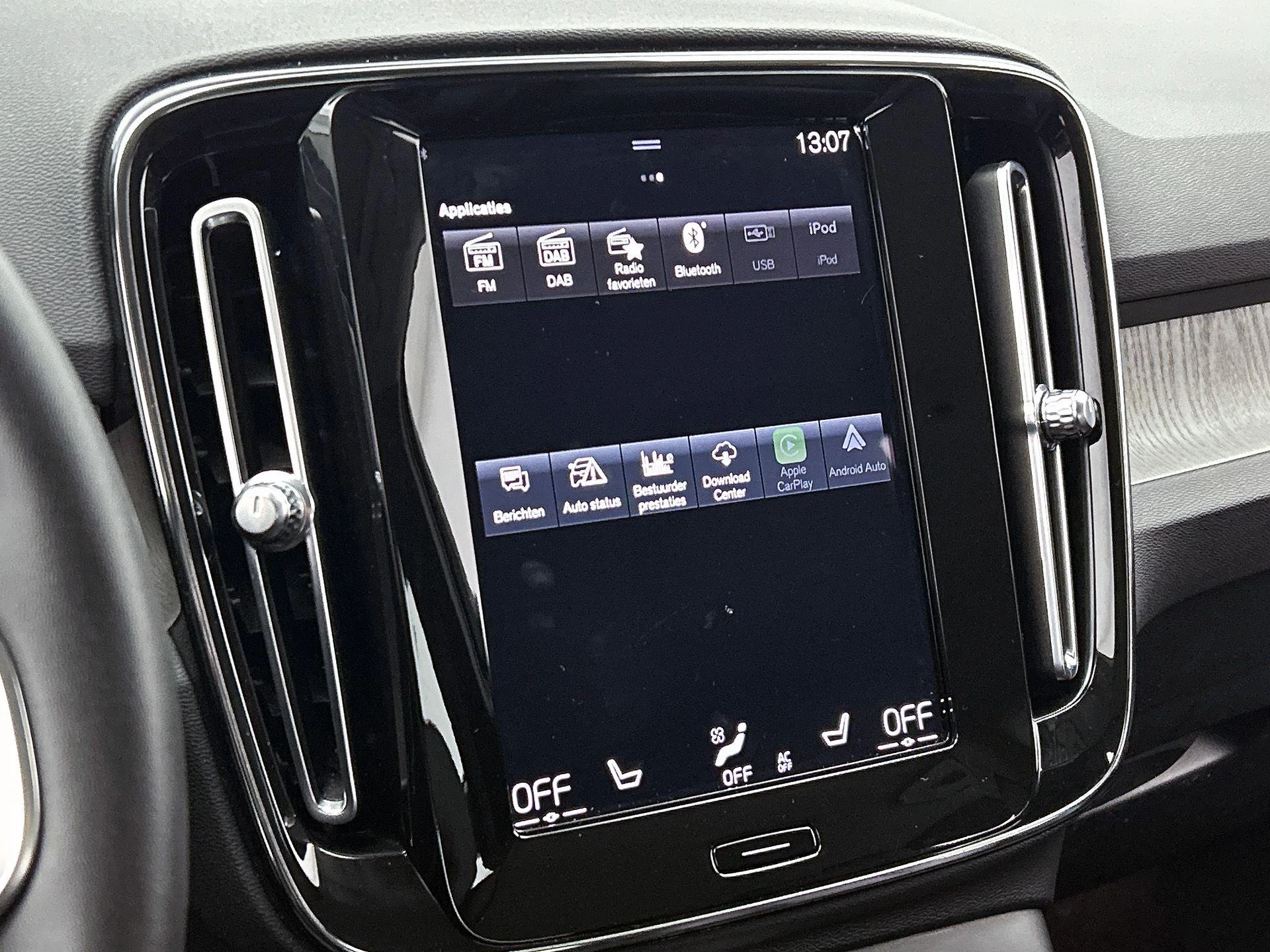 Volvo-XC40-image-12