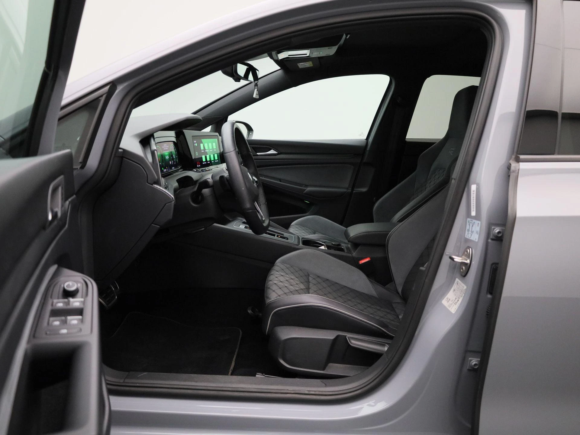 Volkswagen Golf 2.0 TSI R-Line