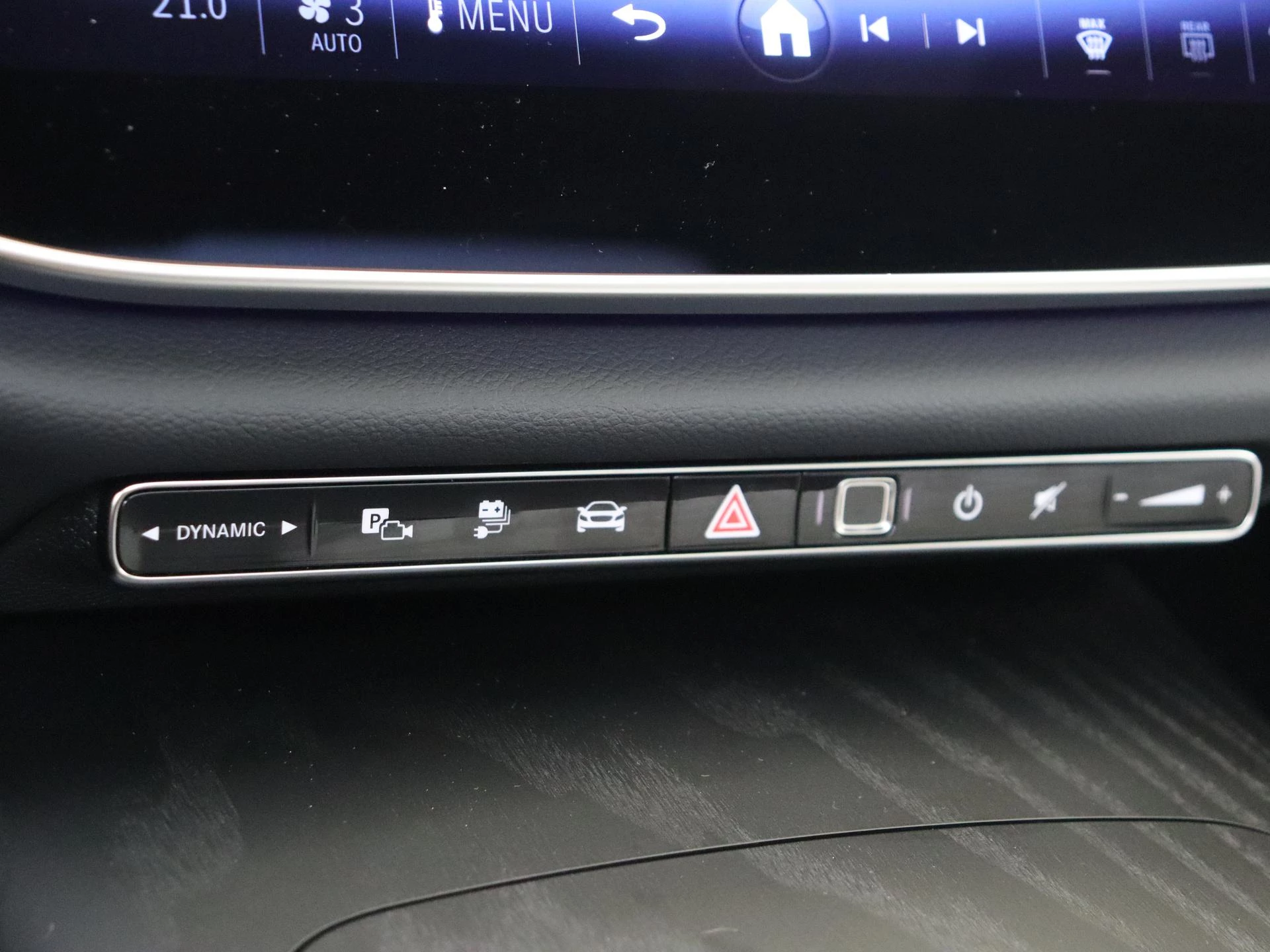 Mercedes-Benz-E-Klasse-image-23