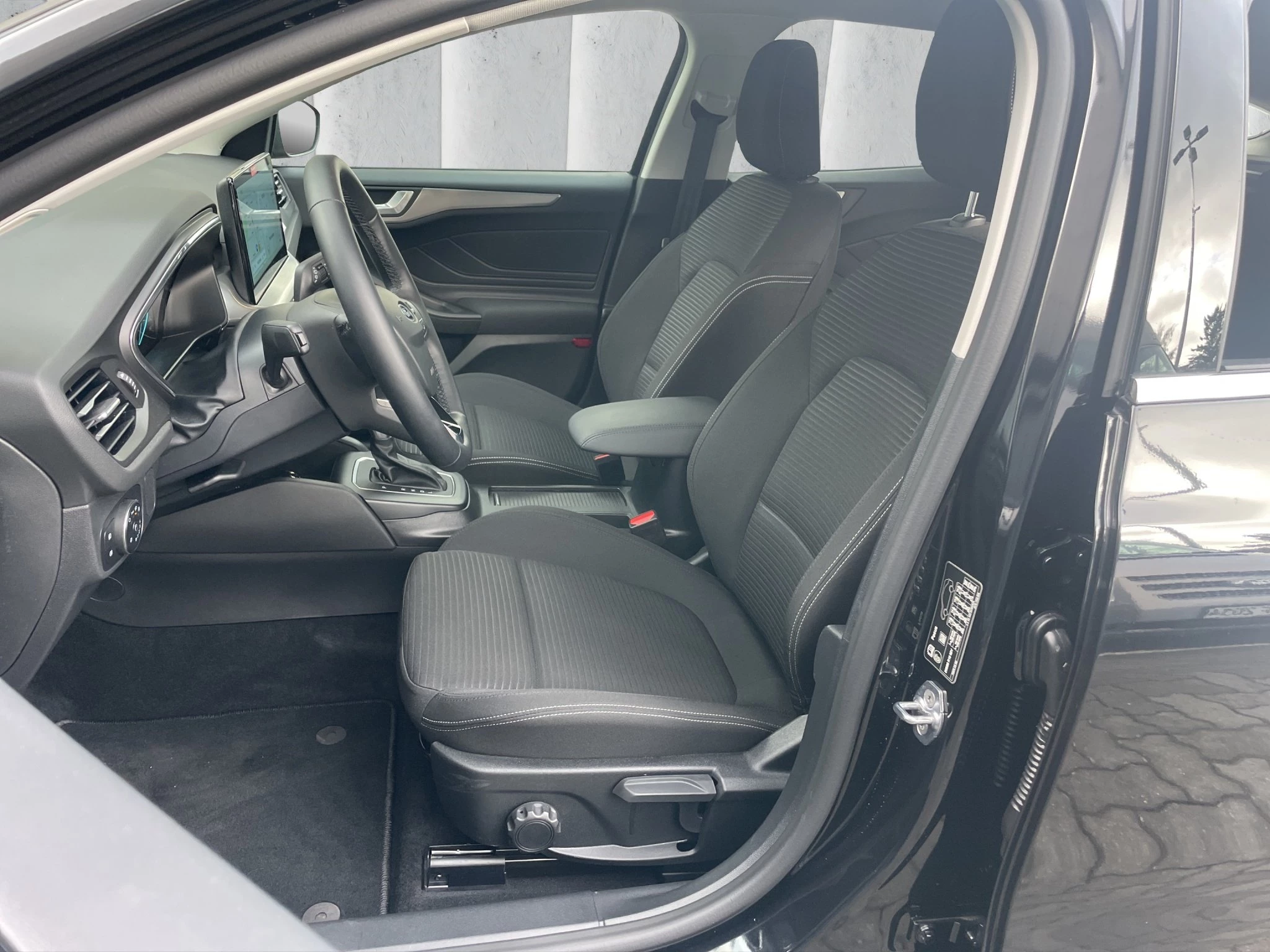 Ford Focus Turnier Titanium Edition NAV | ACC | KAM | GJR