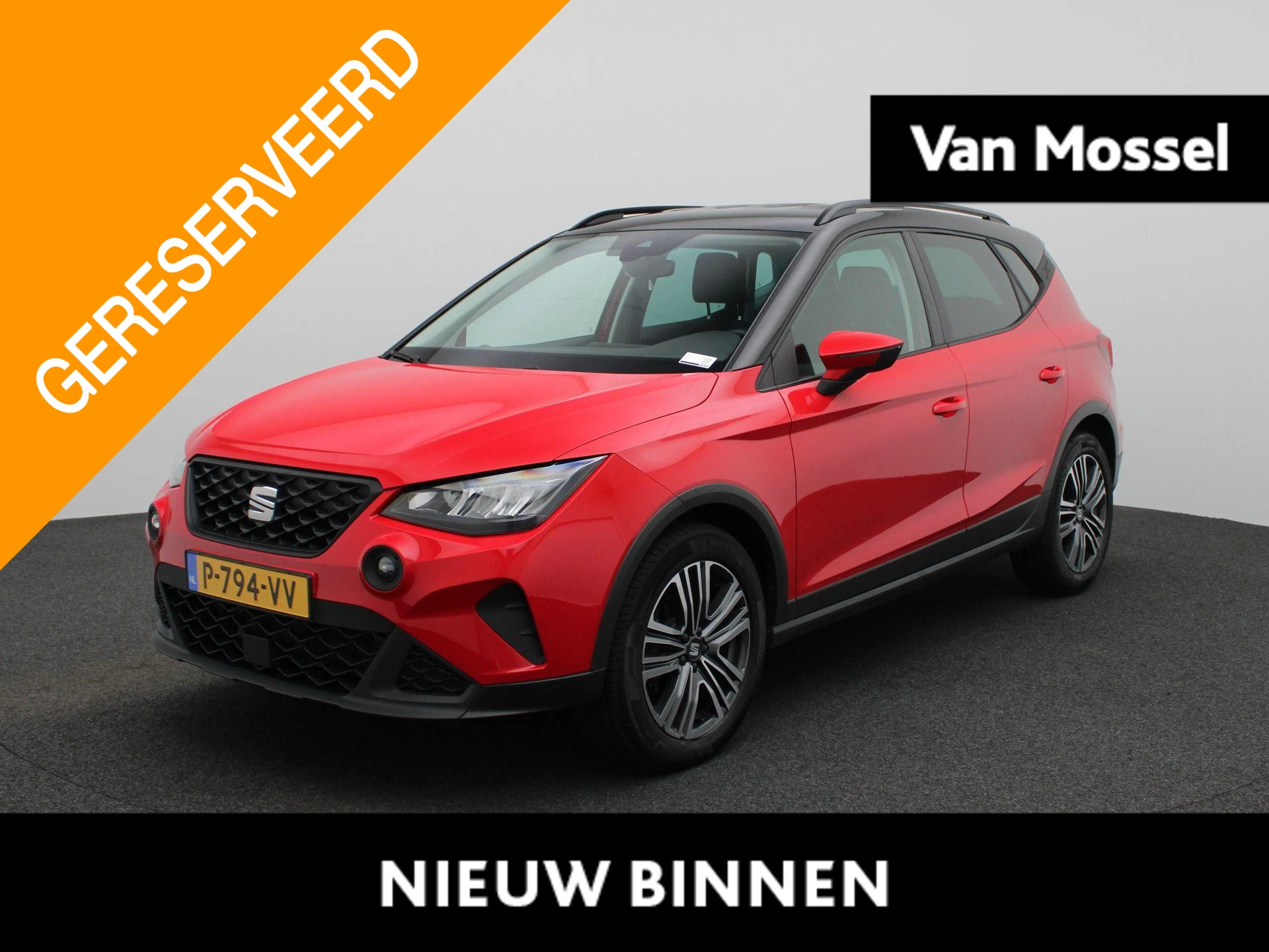 SEAT-Arona-image-0