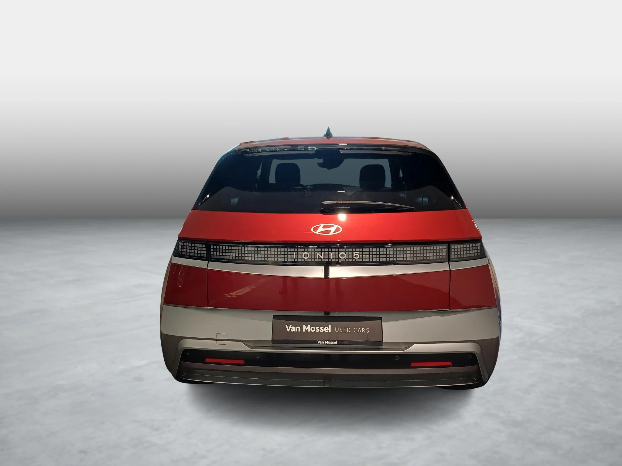 Hyundai-IONIQ 5-image-4