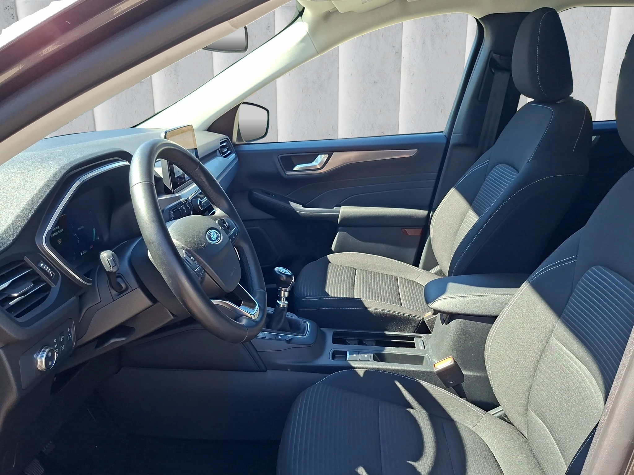 Ford Kuga Titanium 1.5 EB GJR | RFK | PDC | SHZ | LMF | Navi | Klima | BT | ZV mit FB